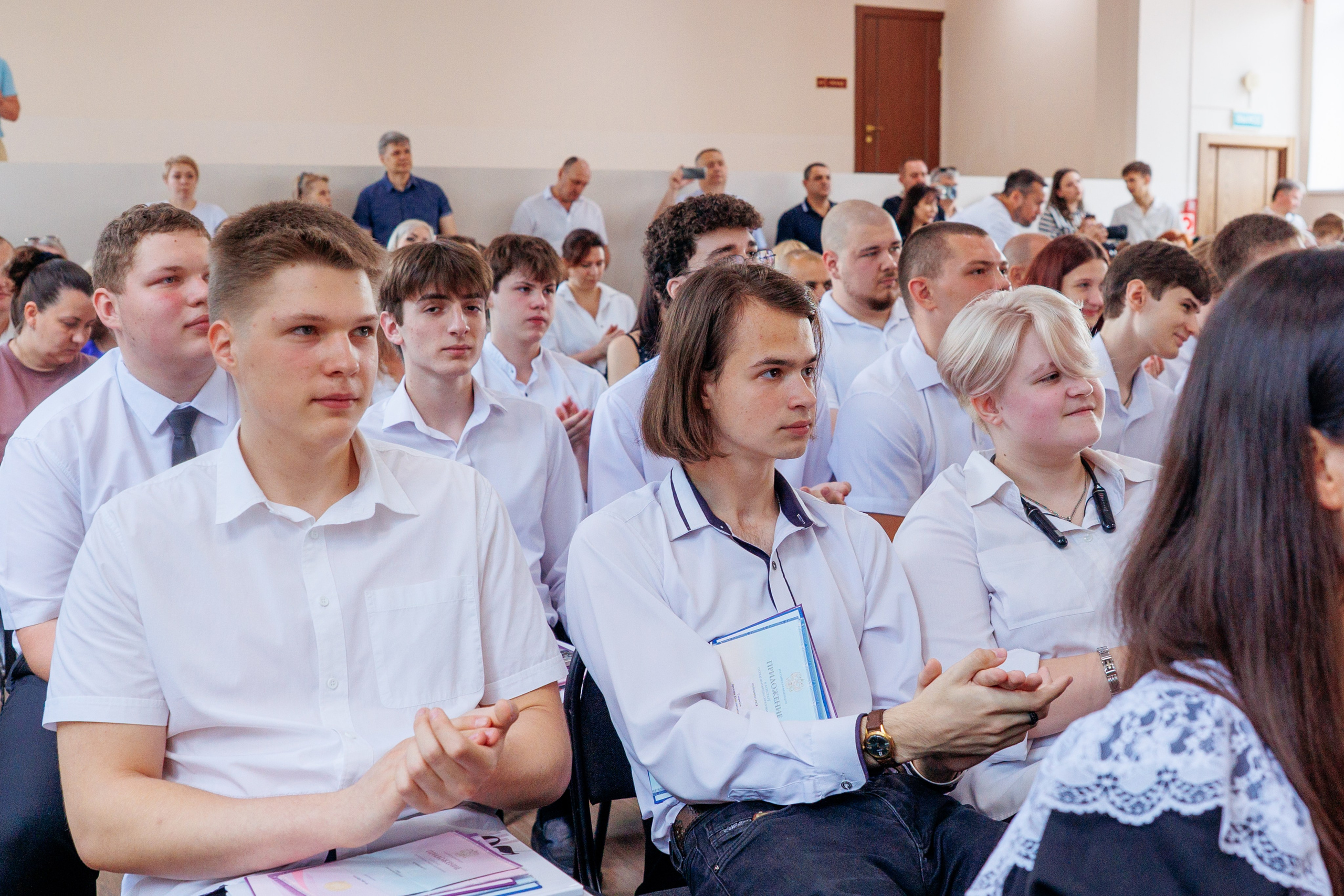 Вручение аттестатов. Свадебный и семейный фотограф в Армавире