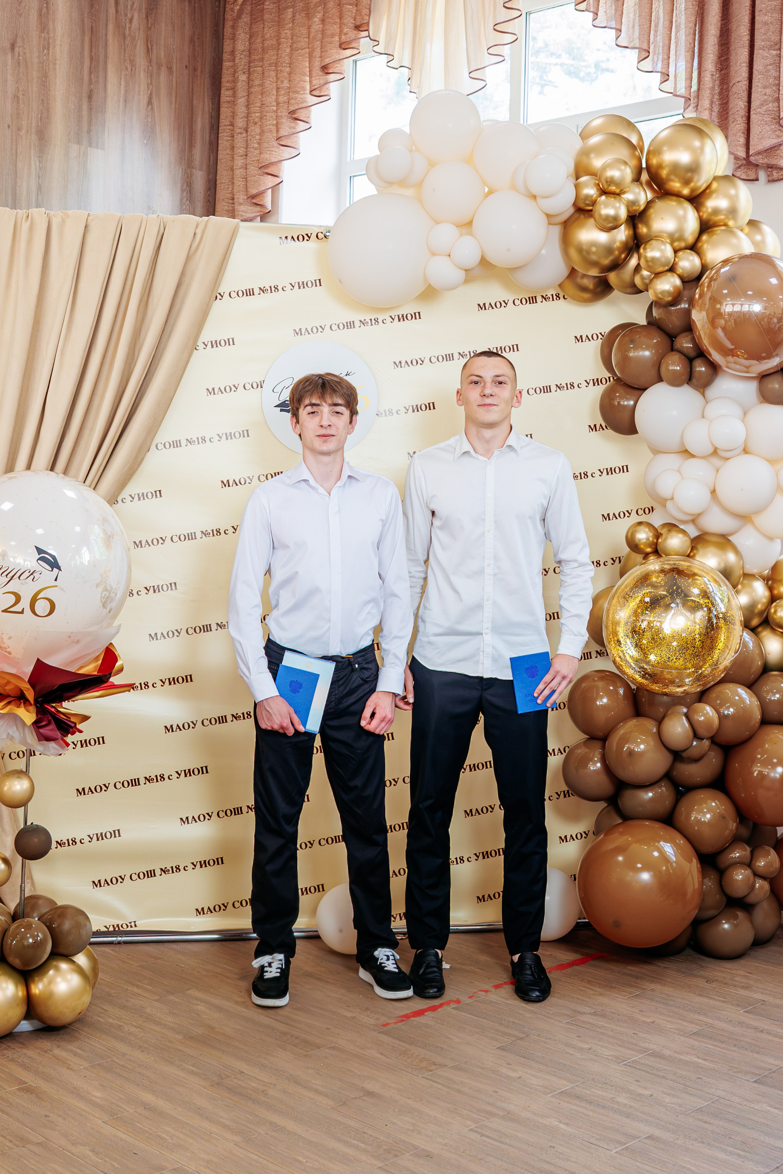 Вручение аттестатов. Свадебный и семейный фотограф в Армавире