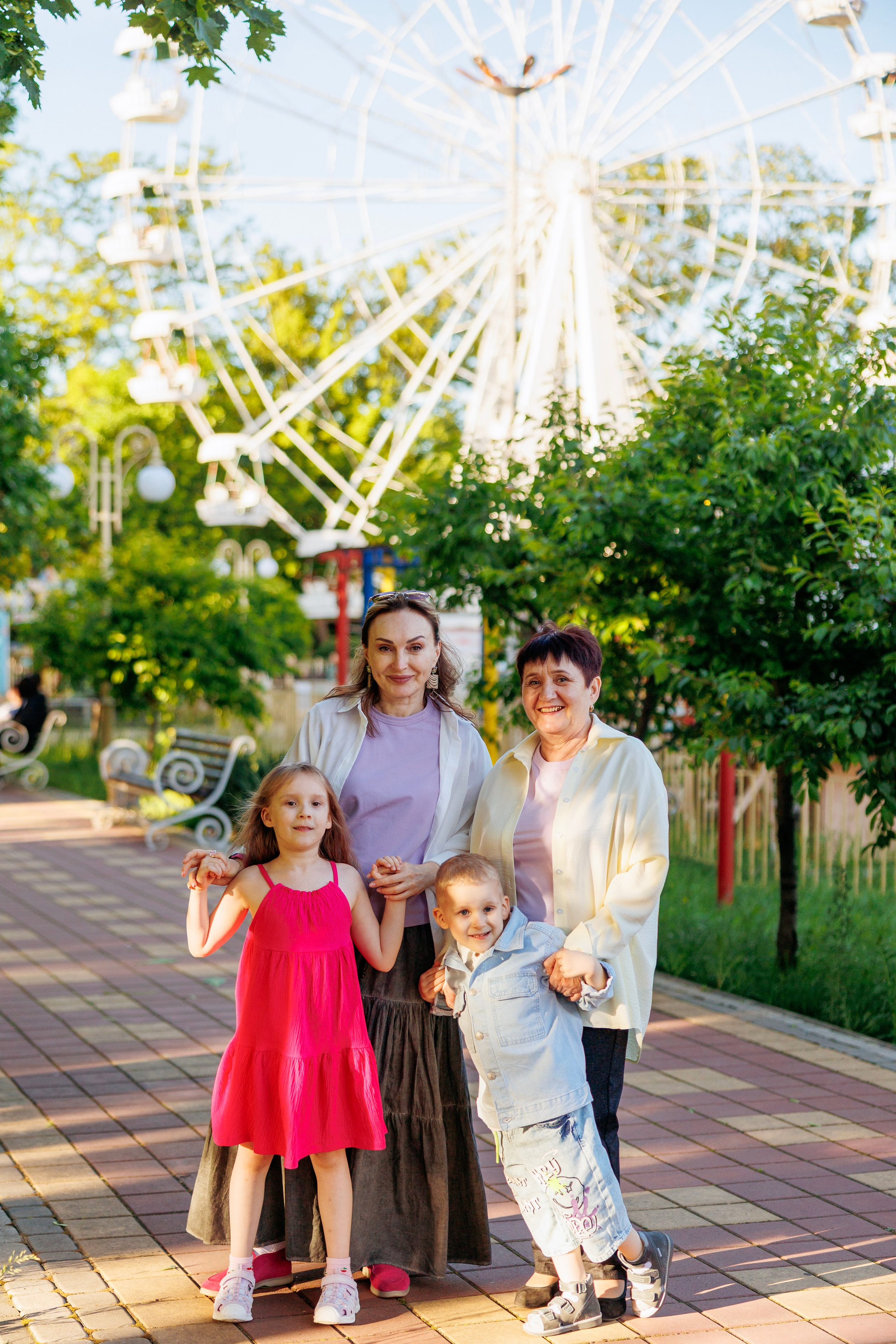 Семейная прогулка в парке. Свадебный и семейный фотограф в Армавире