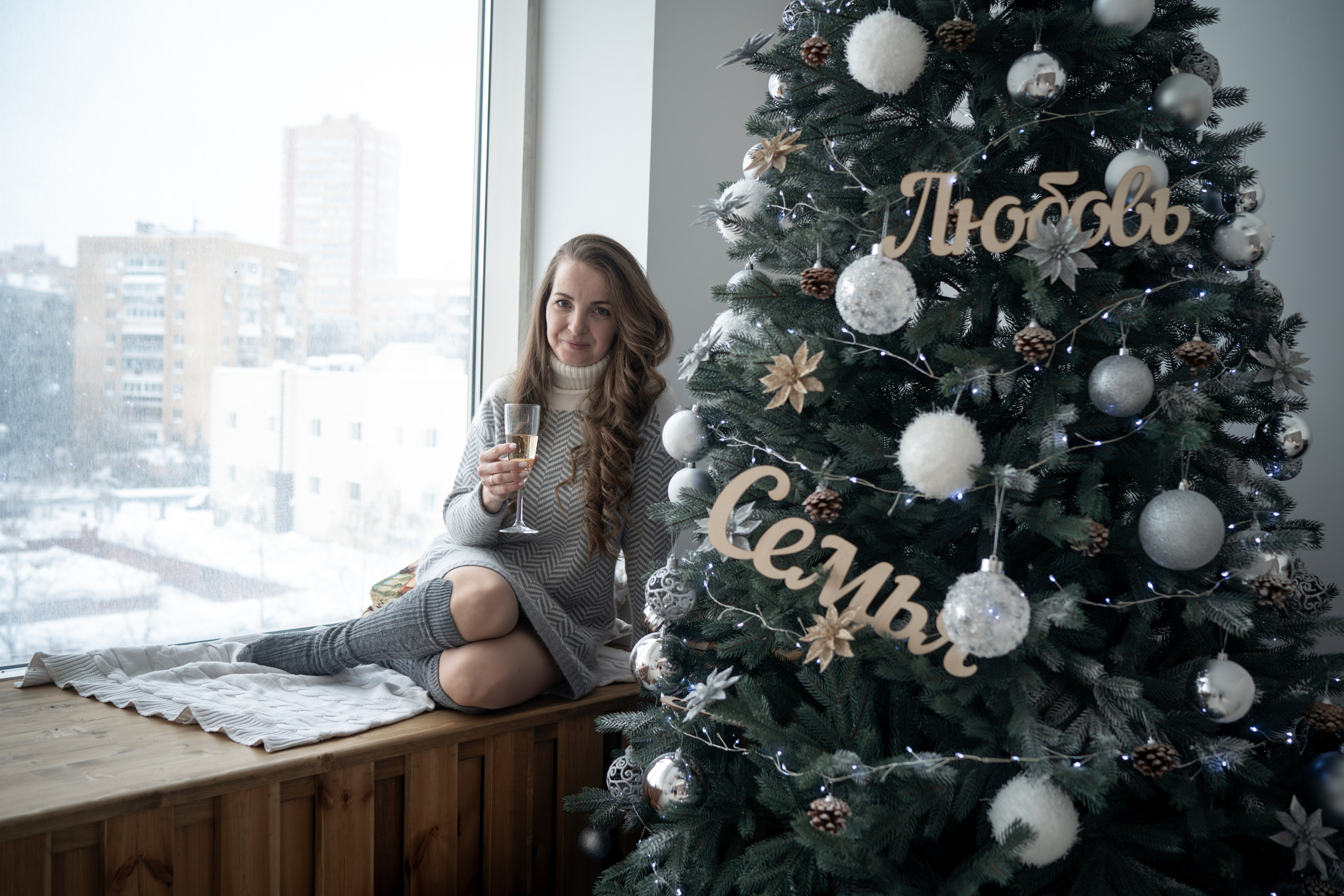 С самоедской лайкой. Фотограф Зинаида Евдокимова