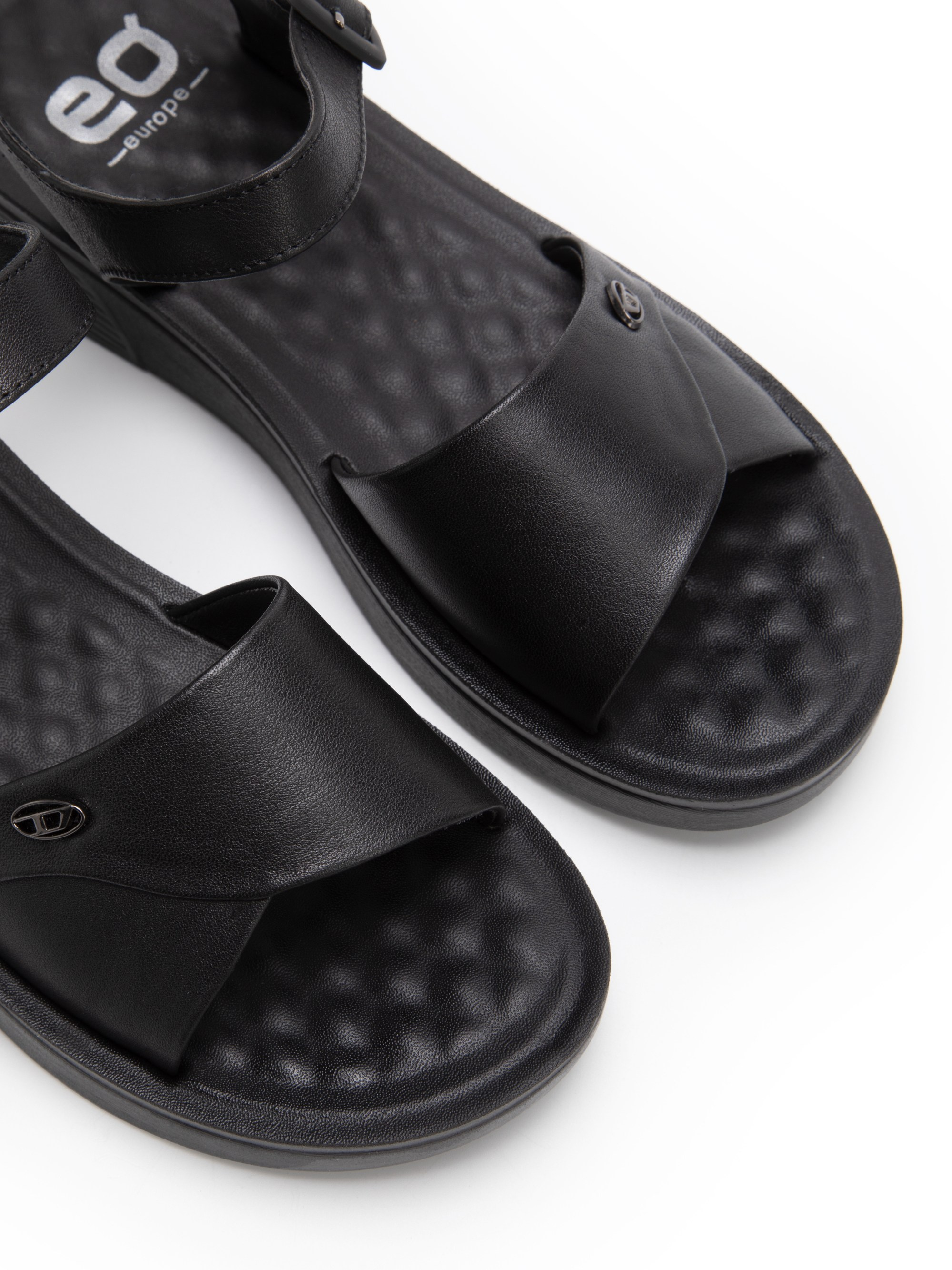 Каталожная фотография обуви. Фотограф в Москве Егор Гончаров