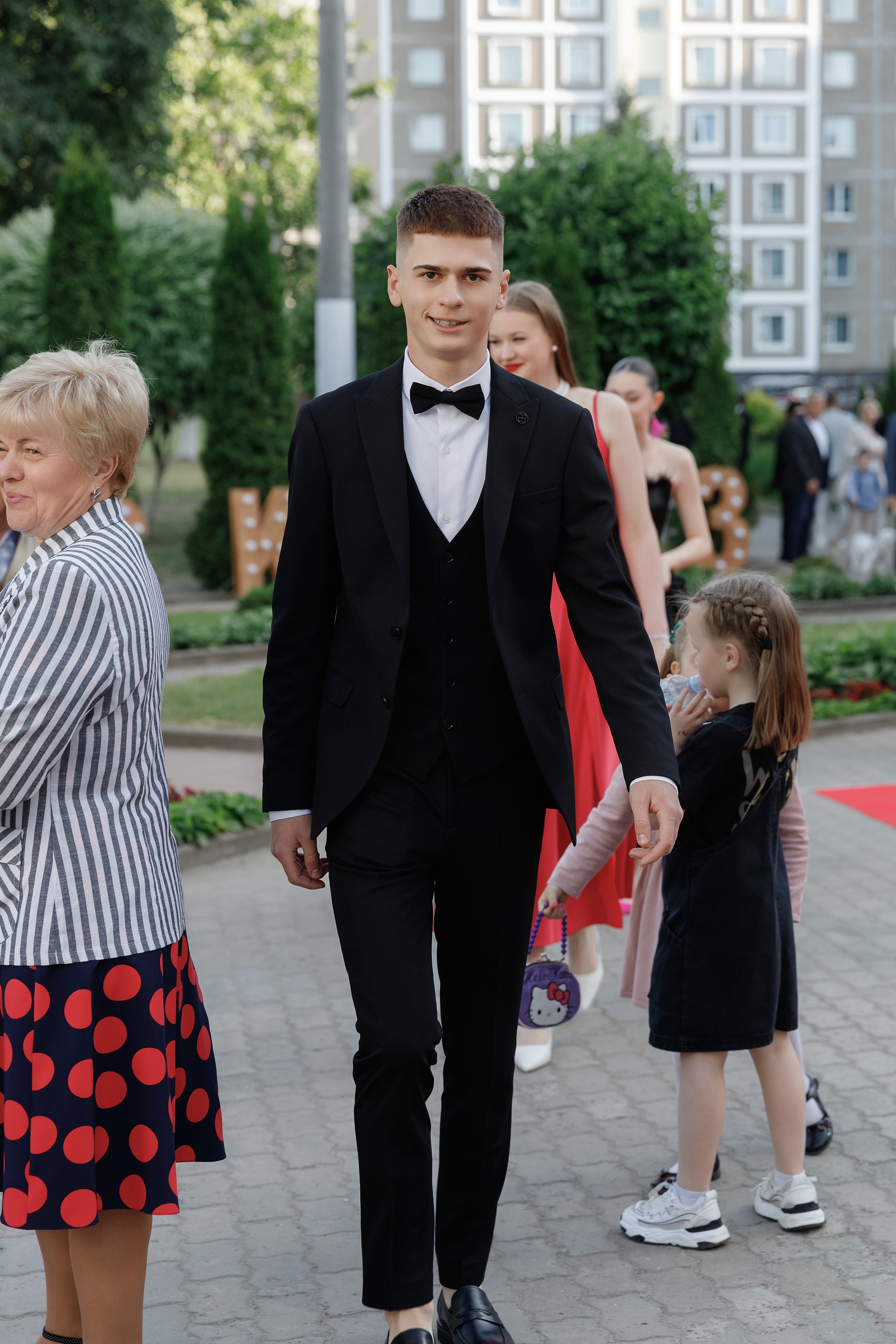 Школьный выпускной 2023 год в Минске. Свадебный фотограф в Минске/Беларуси Сергей Спиридонов