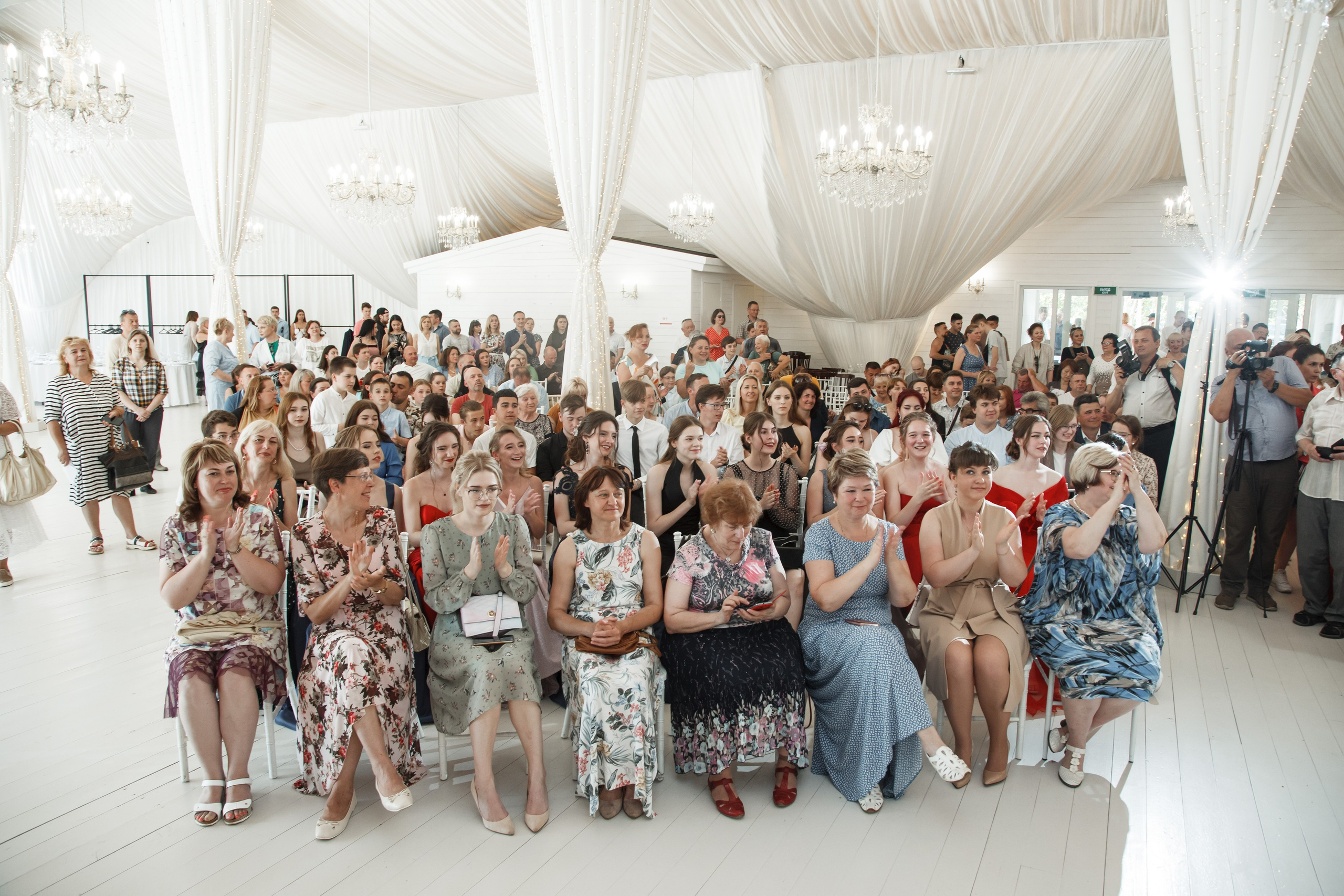 Выпускной, шатер в усадьбе «Гребнево». Свадебный и репортажный фотограф (Москва, Королев и другие)