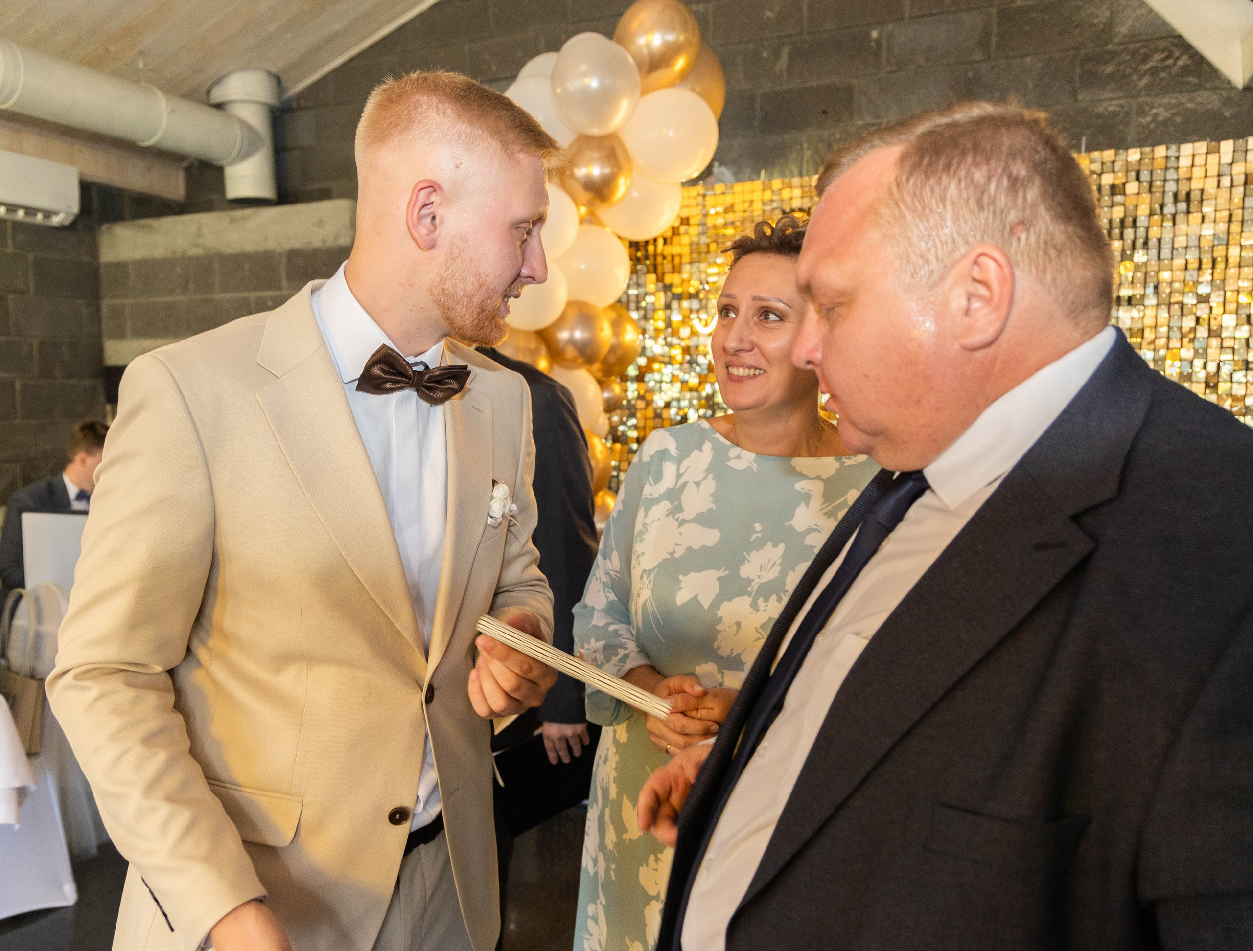 Свадебная фотосессия свадебный фотограф Татьяна Марсуверских свадебная фотопрогулка Москва Жуковский. Фотограф для маркетплейсов, фотоуслуги в Жуковском Татьяна Марсуверских