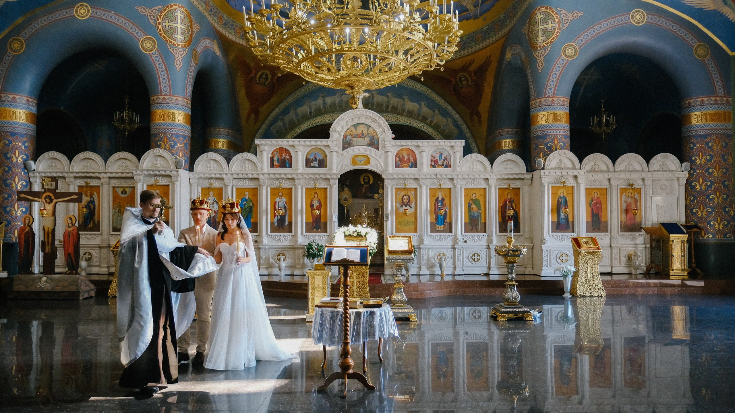 Две Здезды — Храм 19 века. Свадебный Видеограф Фотограф в Сочи