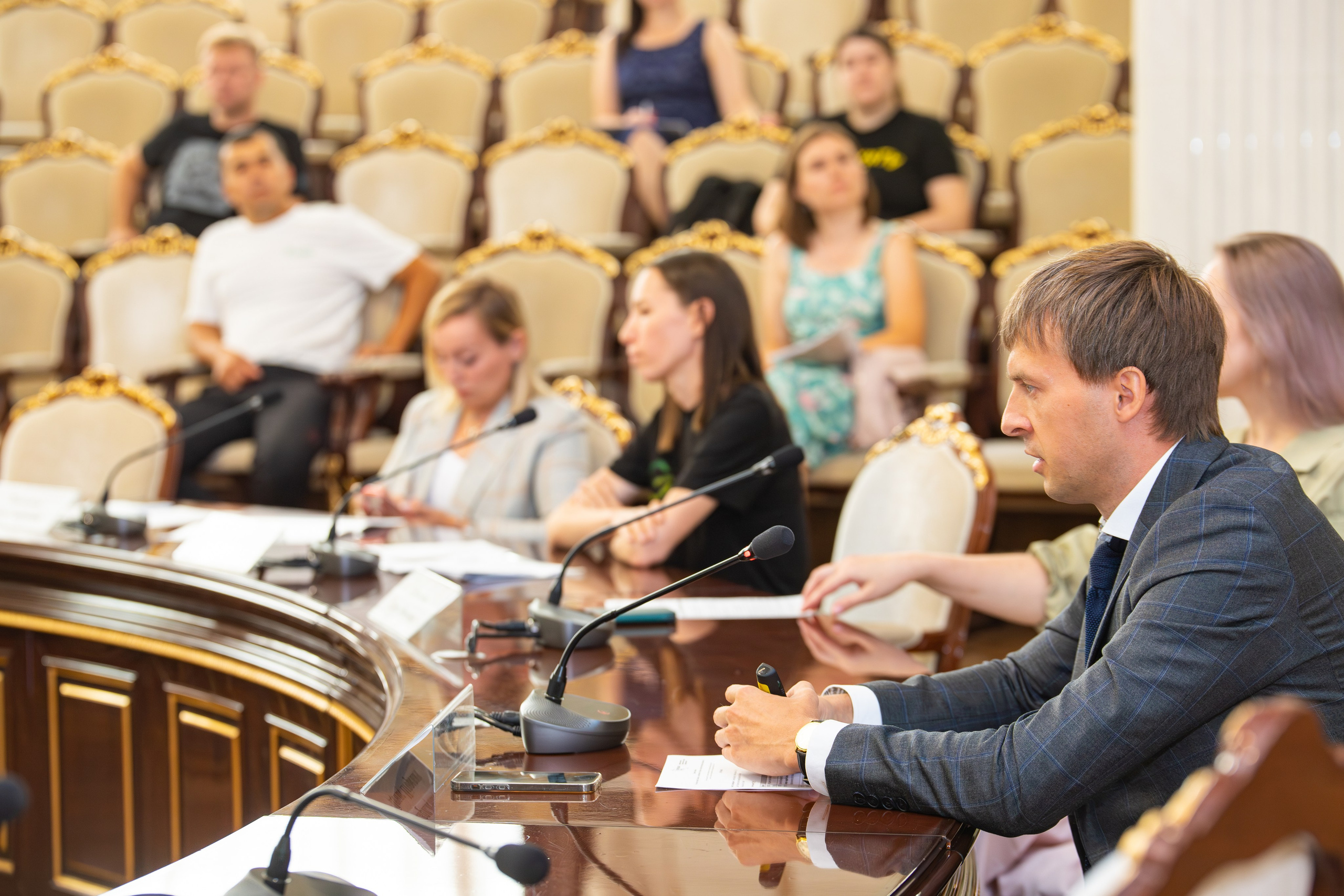 Бизнес конференция между крупным бизнесом и малым. Фотограф Александр Поздняков  Новосибирск