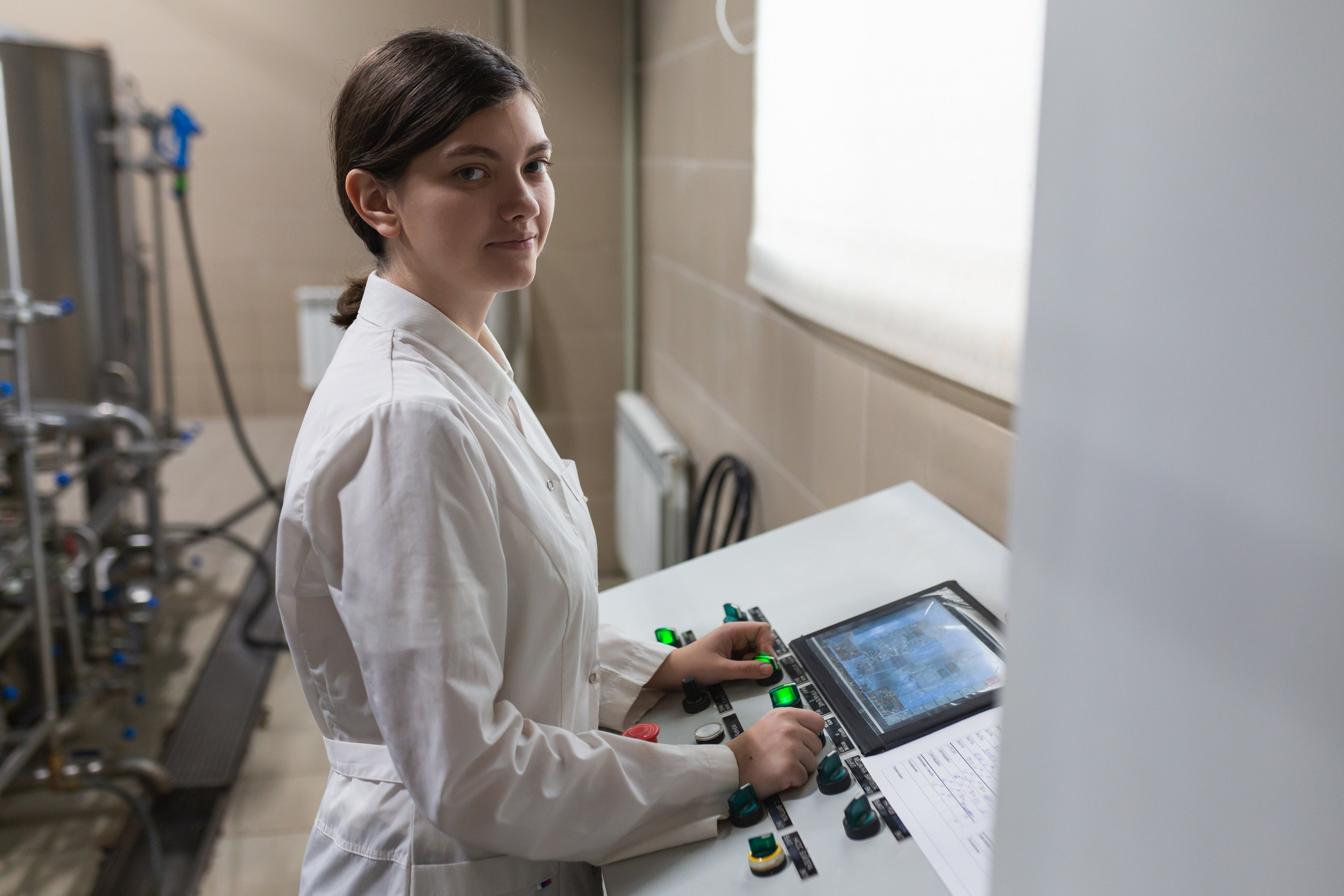 Фотографии с производства. Roman — Репортажный фотограф в Новосибирске