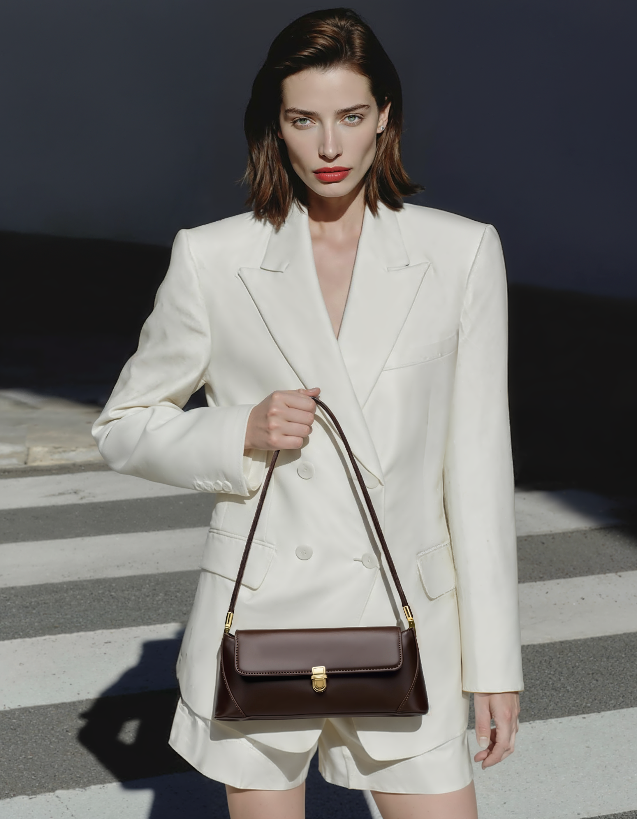 ИИ-съемка. Сумка. AI BURO