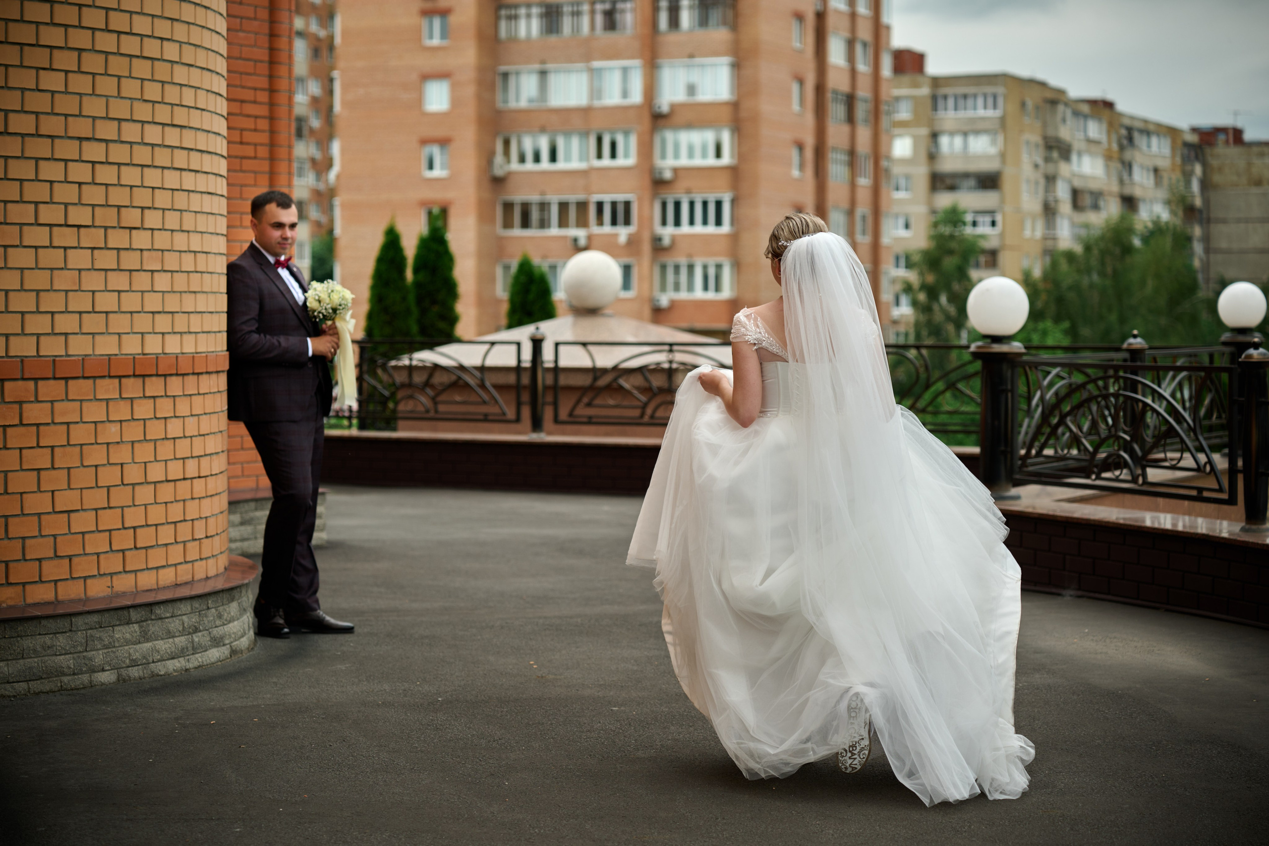 Свадебная фотосессия Ильи и Евгении в Старом Осколе. Профессиональный фотограф Старый Оскол, Губкин — свадьба, венчание, крещение, юбилей и день рождения
