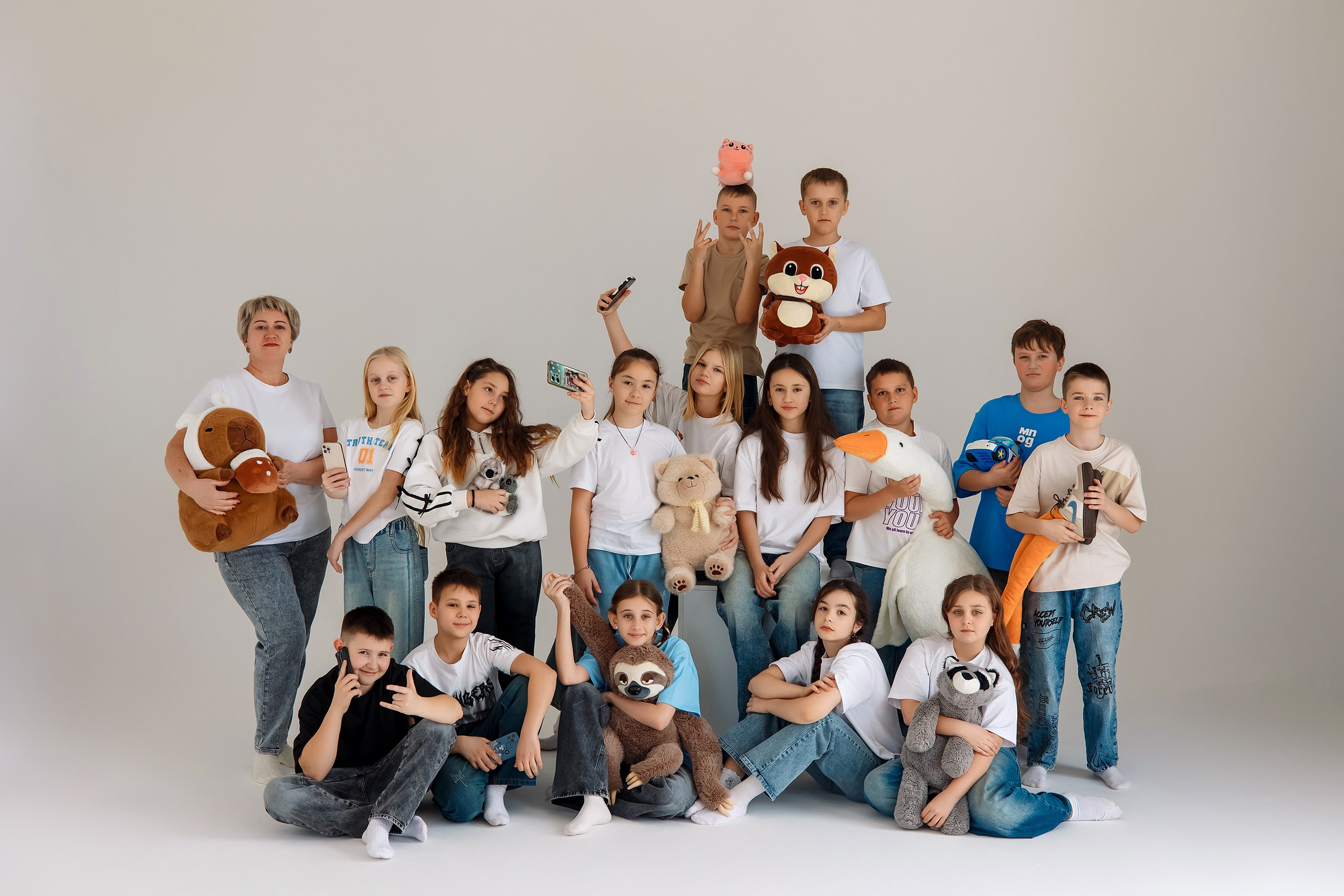 4 класс съемка в фотостудии. Фотограф Любовь Корниенко, Примоский край