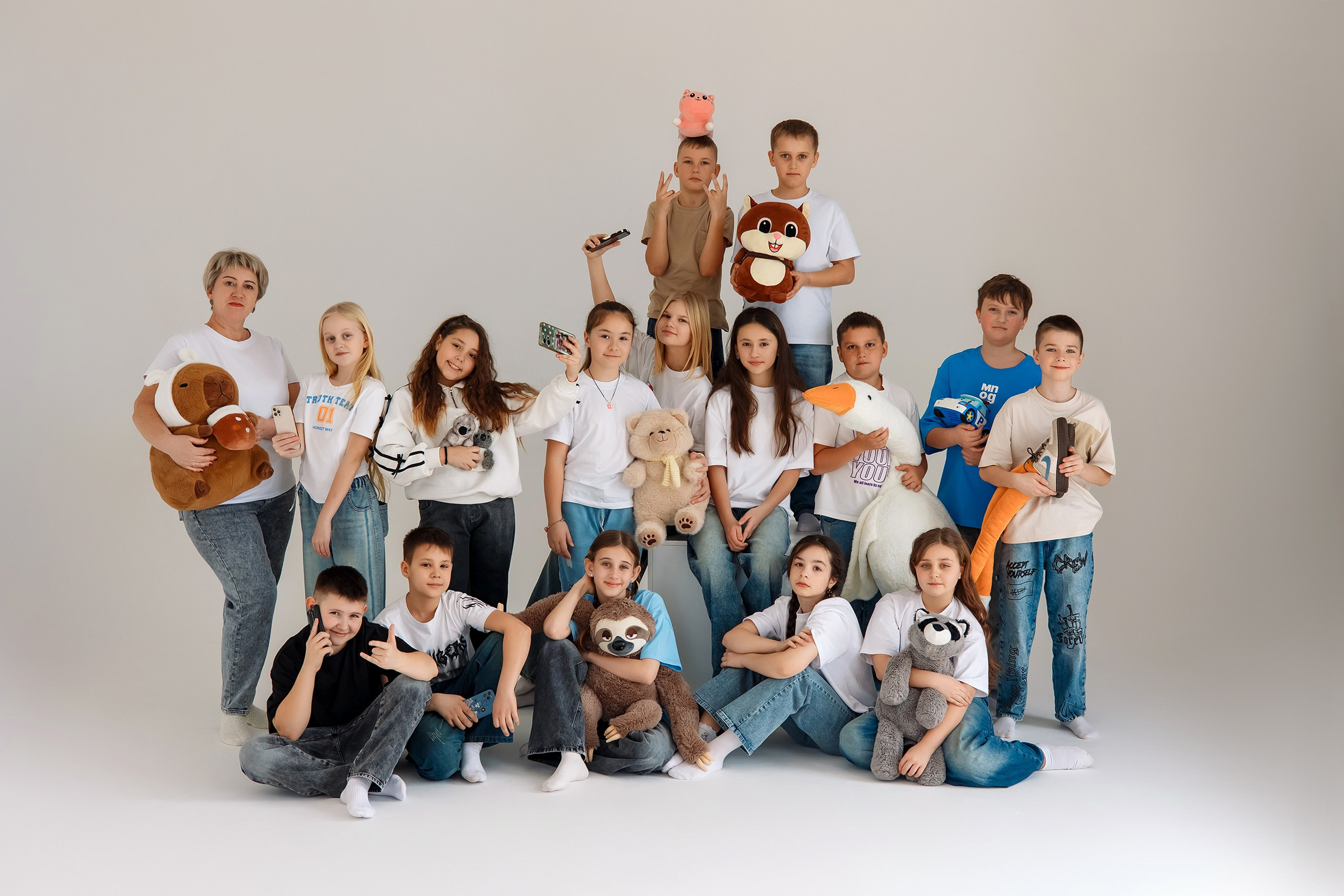 4 класс съемка в фотостудии. Фотограф Любовь Корниенко, Примоский край