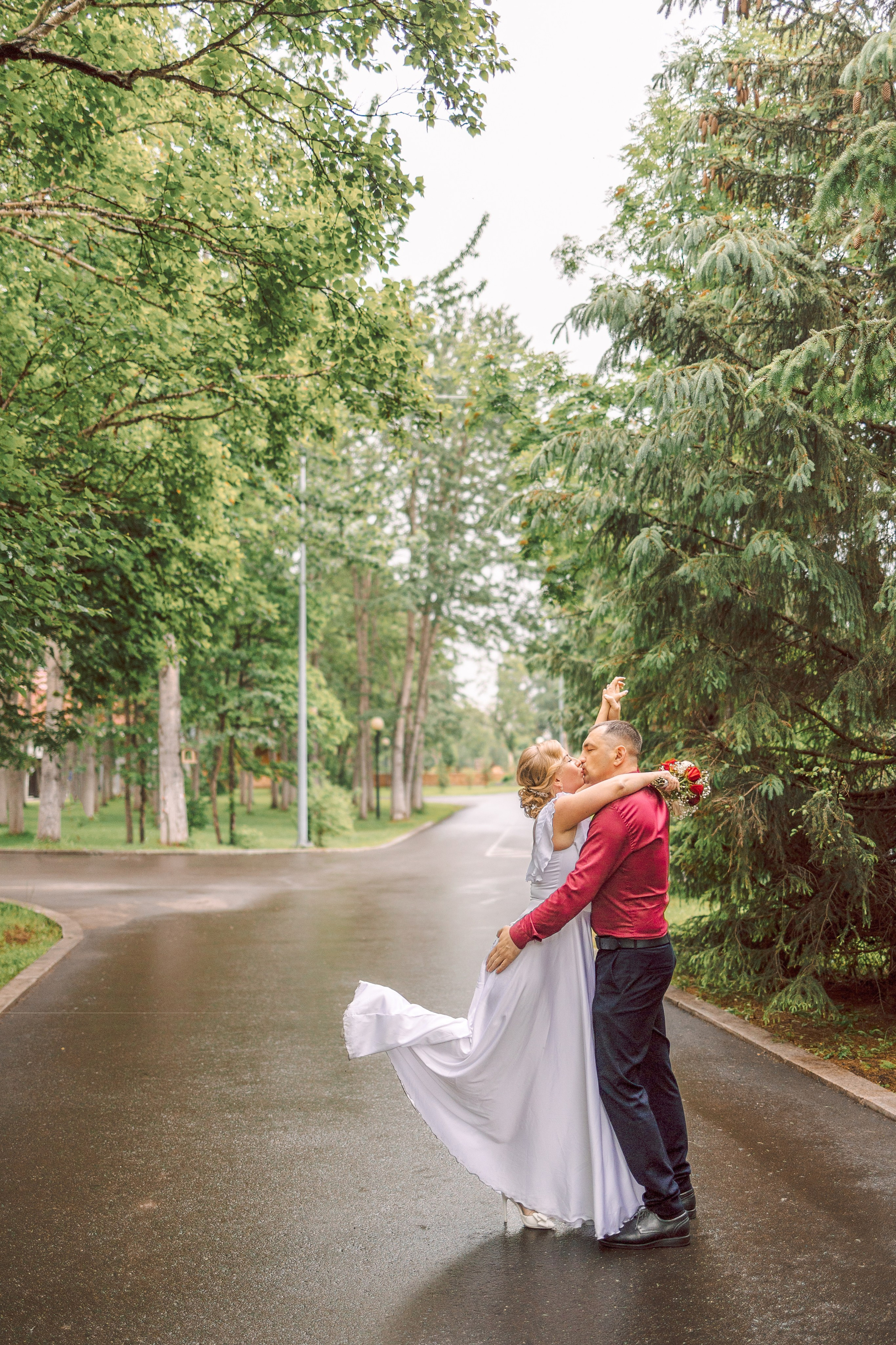 Свадьба — регистрация и прогулка. ФОТОГРАФ КАМЧАТКА ИРИНА БЕЛОКРЫЛОВА
