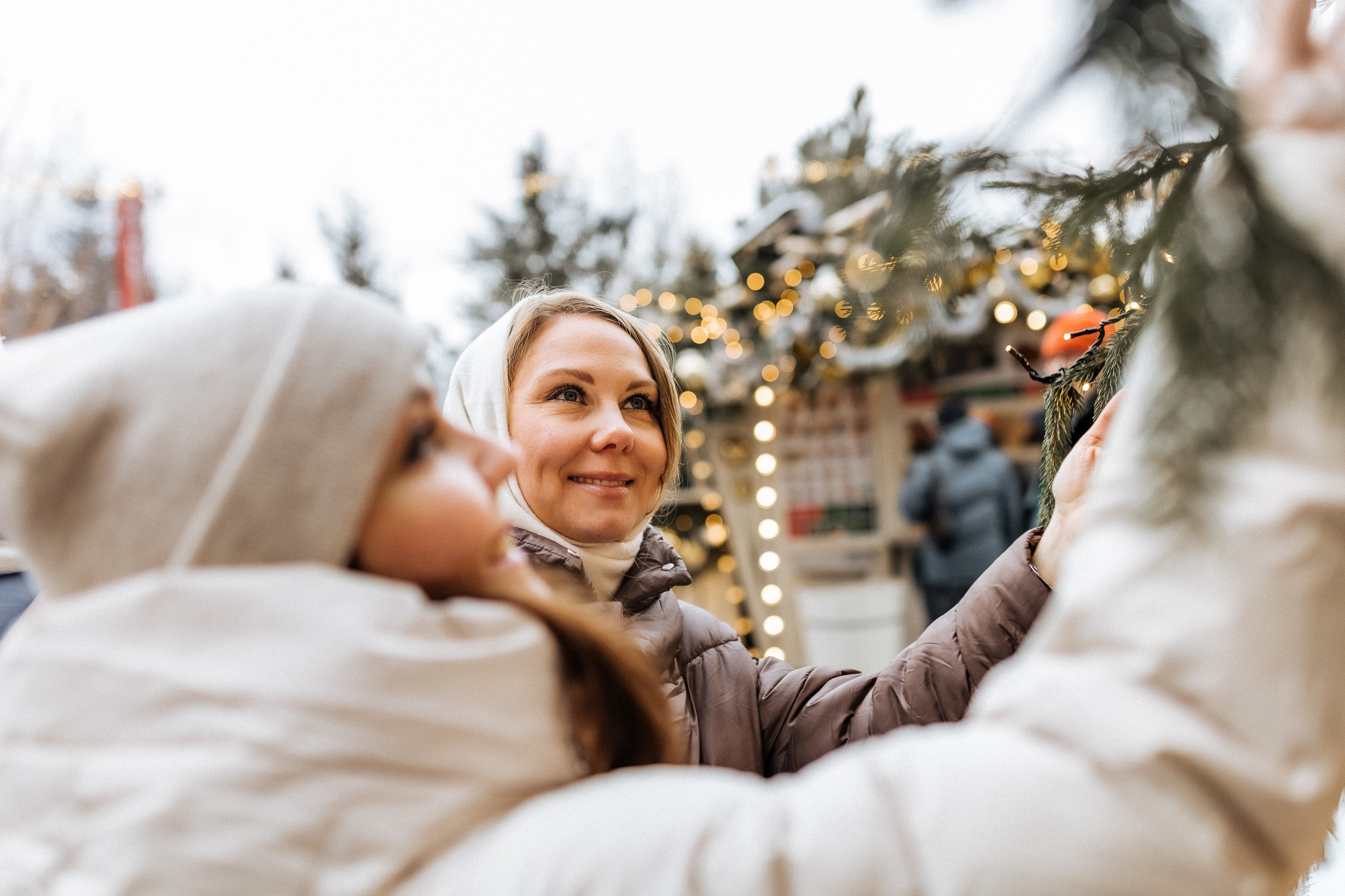 Новогодняя прогулка, ГУМ-ярмарка. Ира и Маша!. Профессиональный фотограф, Москва |Видное Елена Елизарова