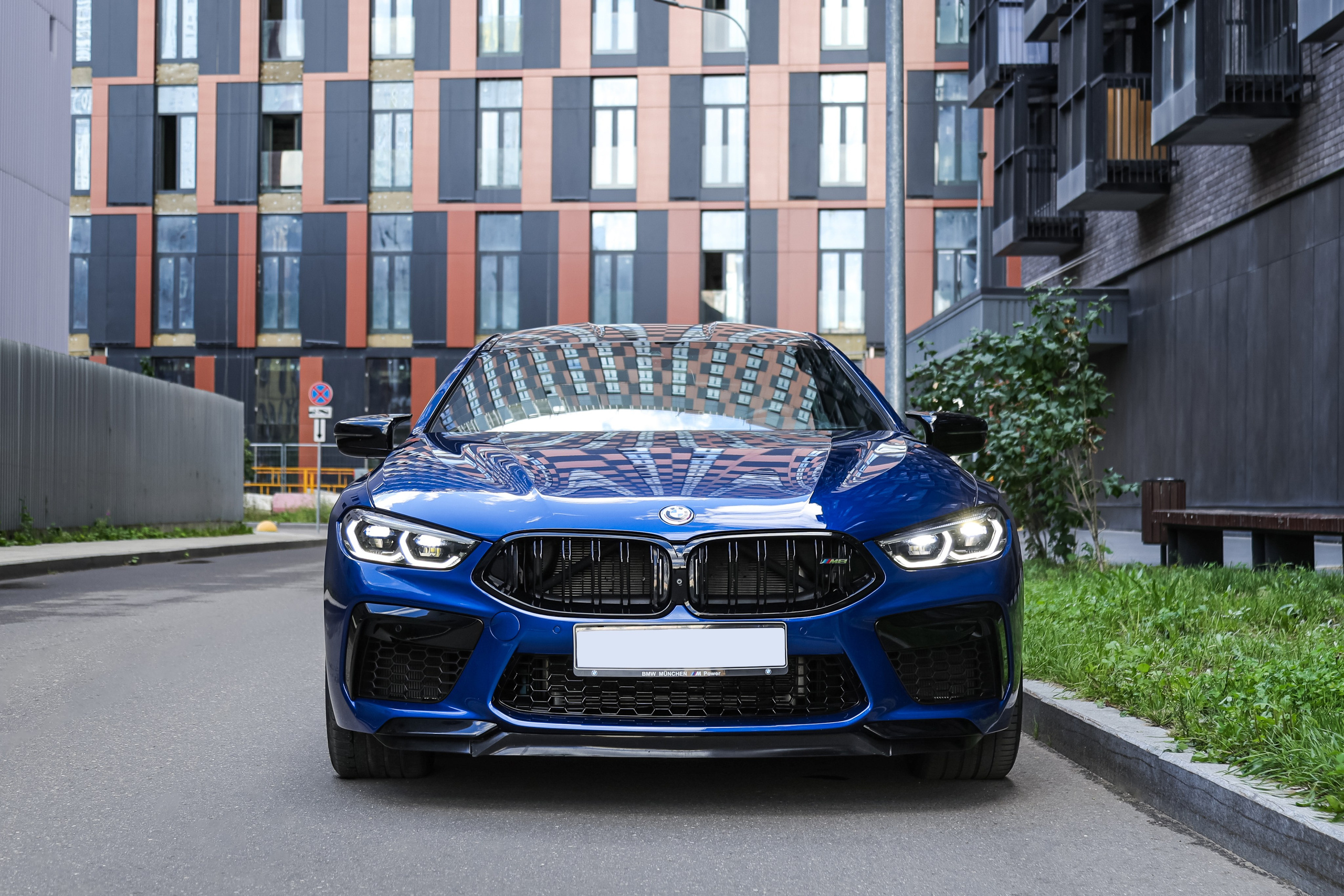 2022 BMW M8 COMPETITION RESTYLING FROM USA $145,000 / 17,500 KM ODOMETER. Mixturecaptures