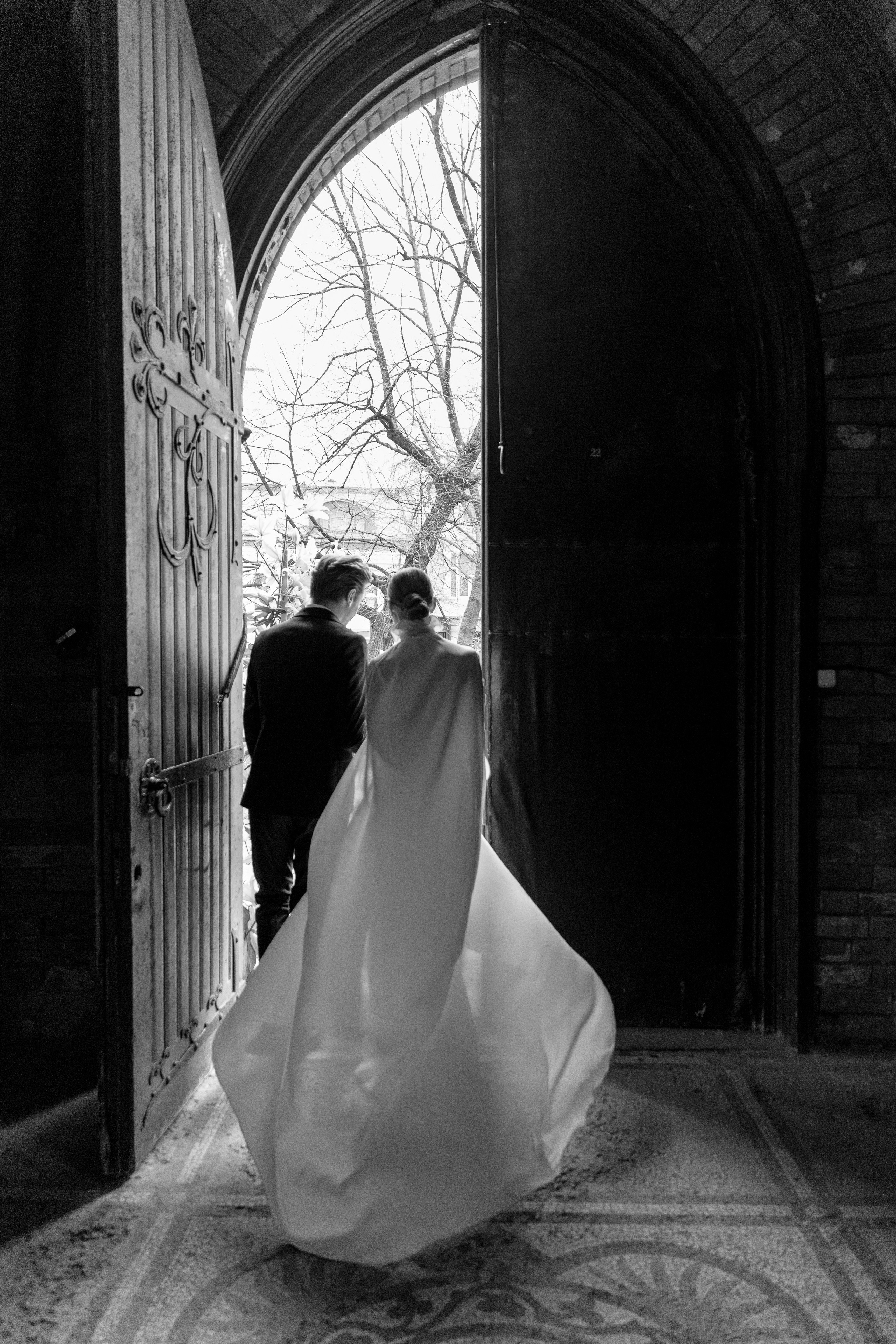 Съёмка в католической церкви. Свадебный фотограф Полина Панина