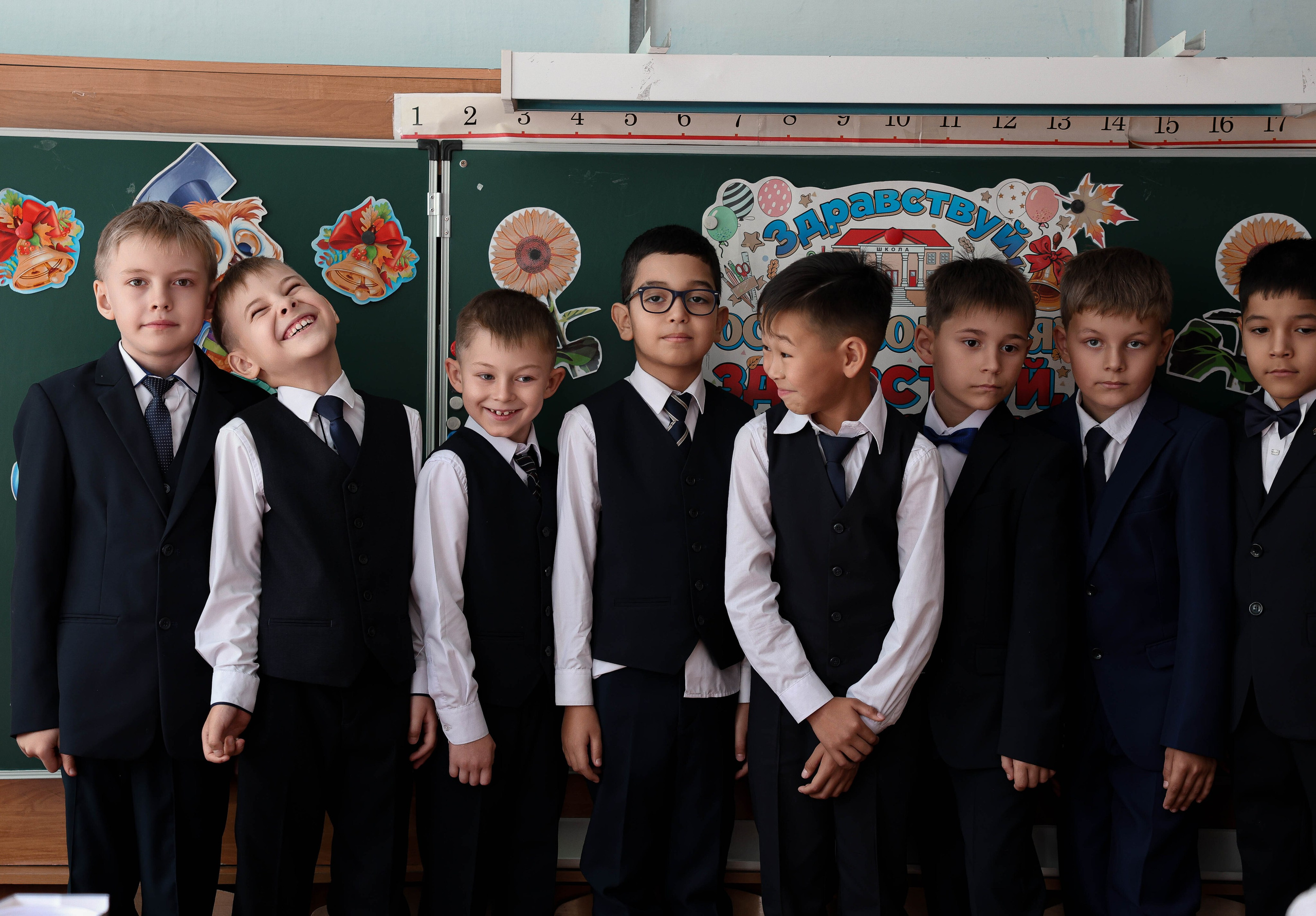 День знаний 2025. Свадебный и Школьный фотограф Улан-Удэ Бурятия Джулия Топоева Выпускные альбомы Фотограф на мероприятие