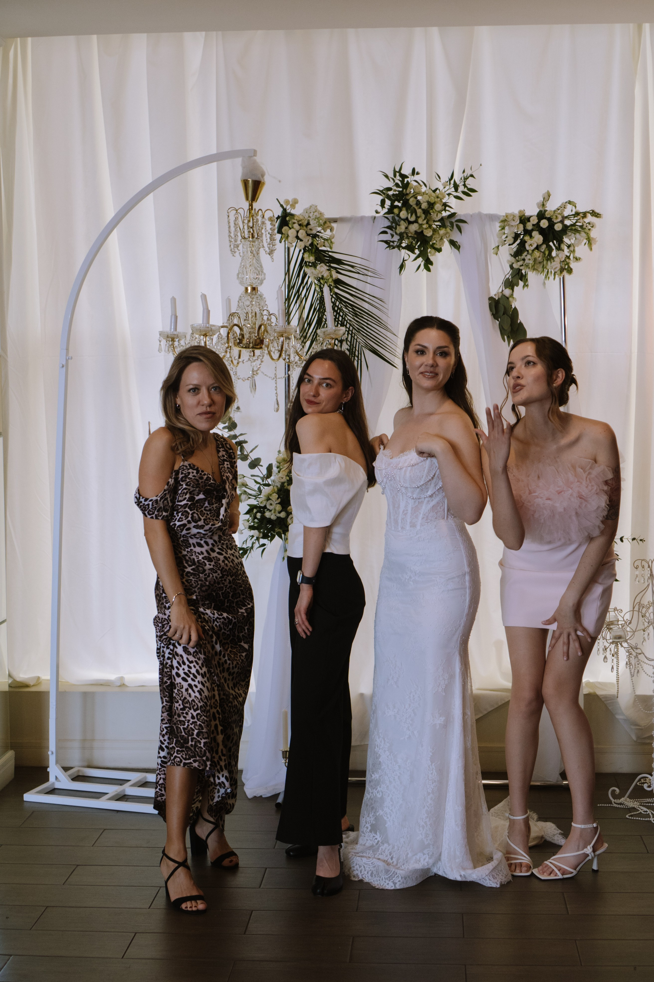 СВАДЕБНЫЙ БАНКЕТ НА ВЛАДИМИРСКОЙ В САНКТ-ПЕТЕРБУРГЕ (КАМЕРНАЯ СВАДЬБА). Профессиональный фотограф, Санкт-Петербург — Виктория Богомолова