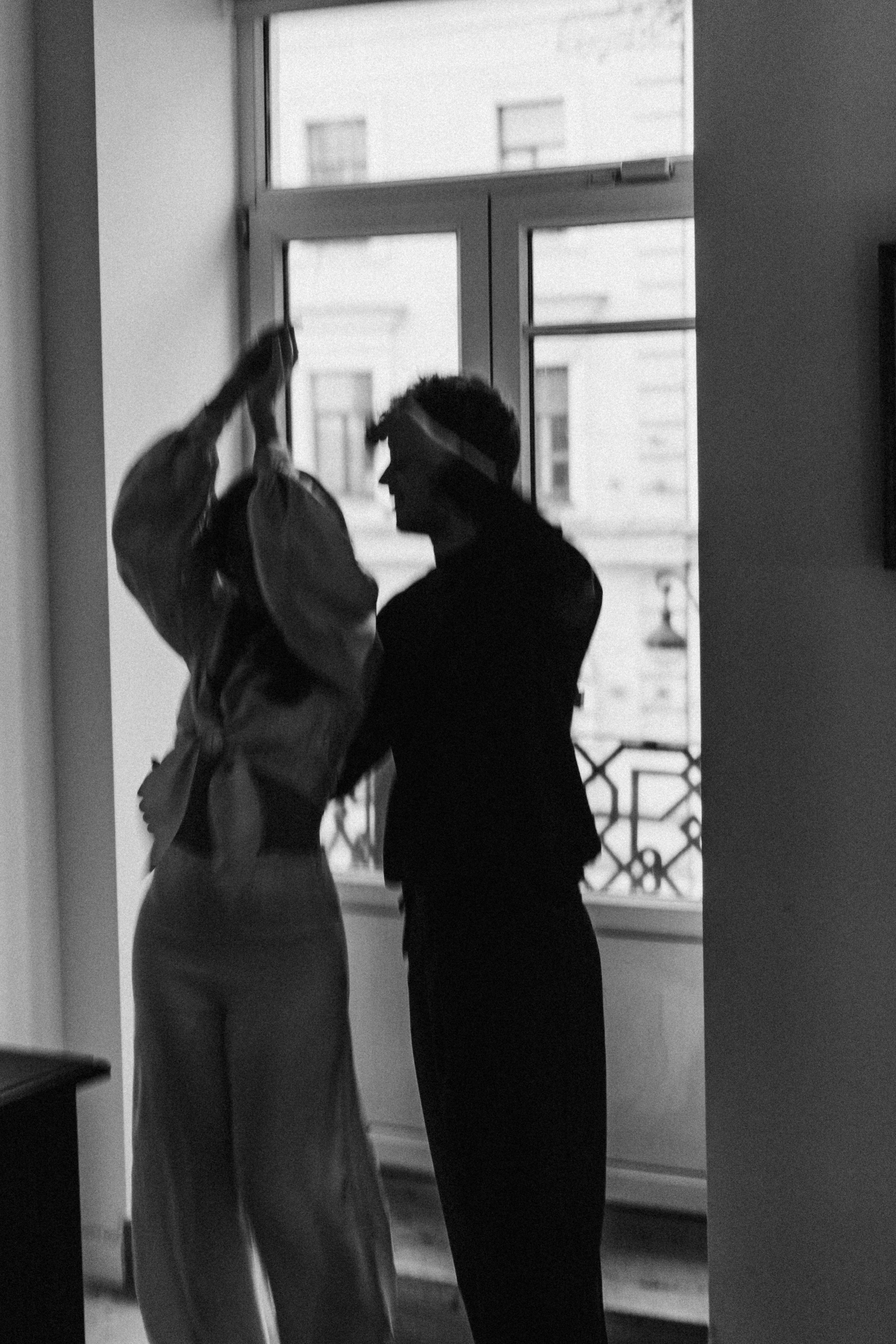 УТРО ЖЕНИХА И НЕВЕСТЫ В ПИТЕРСКОЙ КВАРТИРЕ И СЬЕМКА С СВАДЕБНЫХ ОБРАЗАХ. Профессиональный фотограф, Санкт-Петербург — Виктория Богомолова