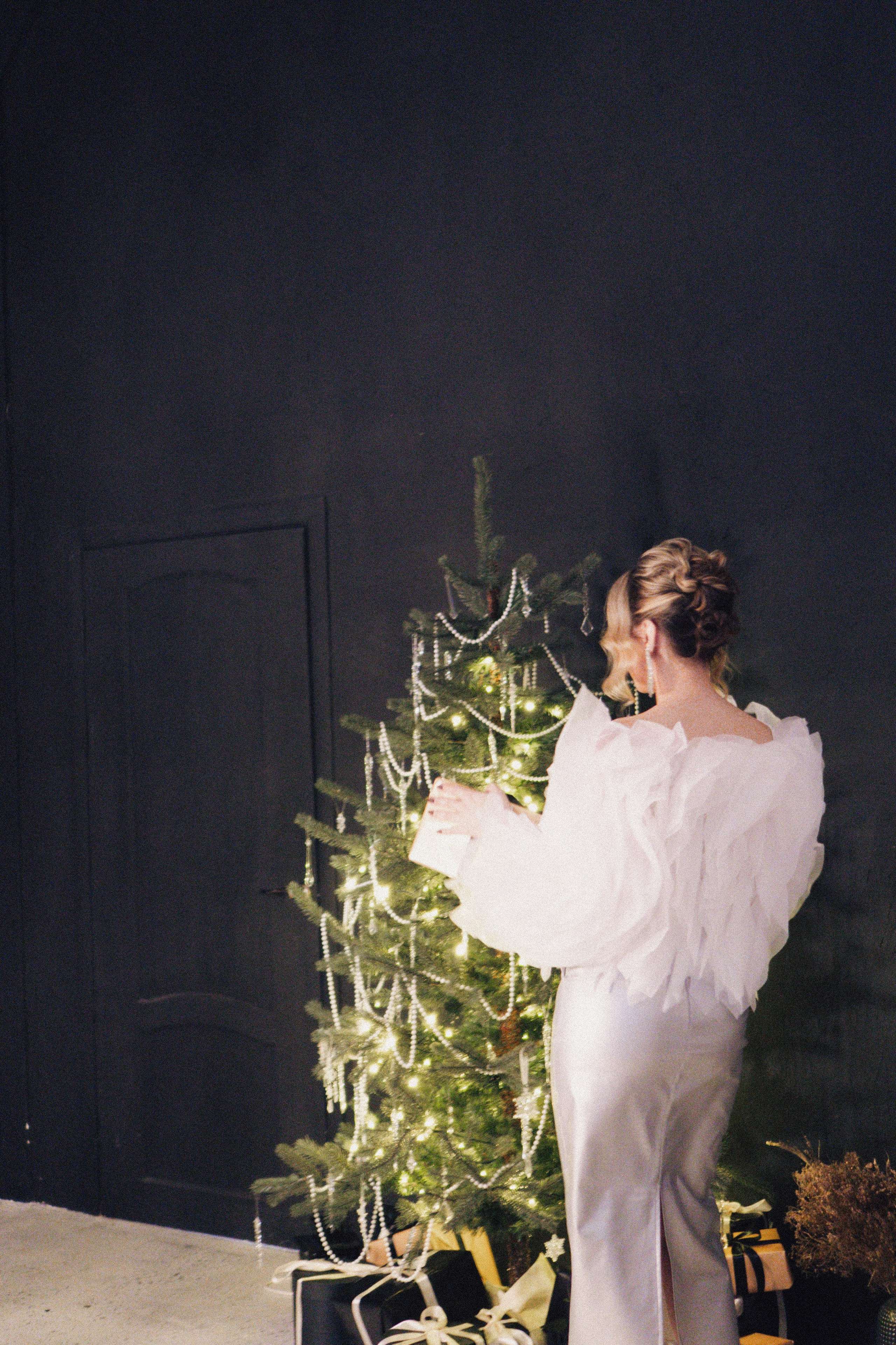 НОВОГОДНЯЯ ФОТОСЕСИИЯ В СТУДИИ ДЛЯ ДЕВУШКИ И ПРОГУЛКА ПО ЧЕРНЫШЕВСКОЙ. Профессиональный фотограф, Санкт-Петербург — Виктория Богомолова