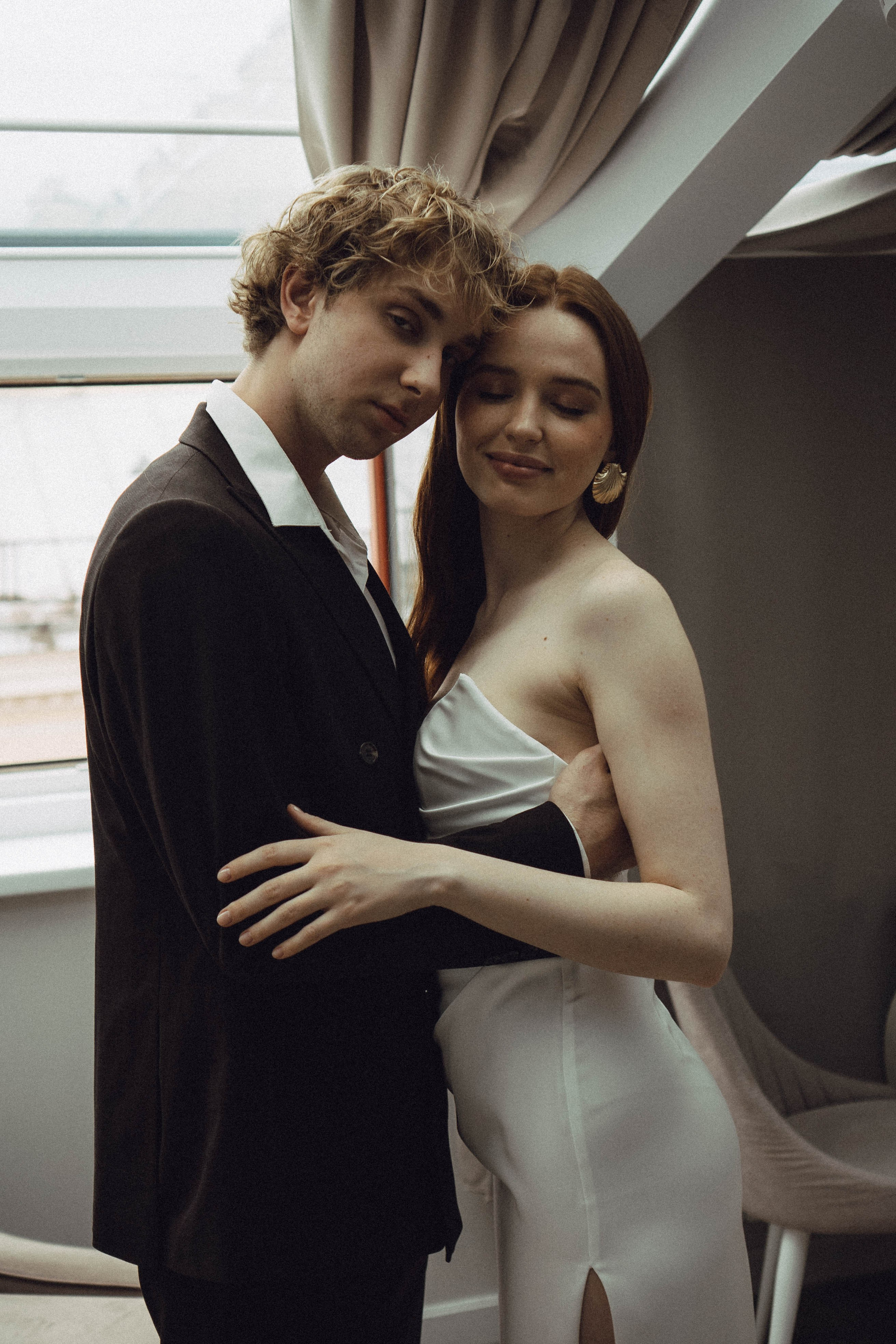 СВАДЕБНАЯ СЬЕМКА В ОТЕЛЕ. СБОРЫ ЖЕНИХА И НЕВЕСТЫ И ТАКЖЕ ТОР И ПОДГОТОВКА К ПРОГУЛКЕ. Профессиональный фотограф, Санкт-Петербург — Виктория Богомолова