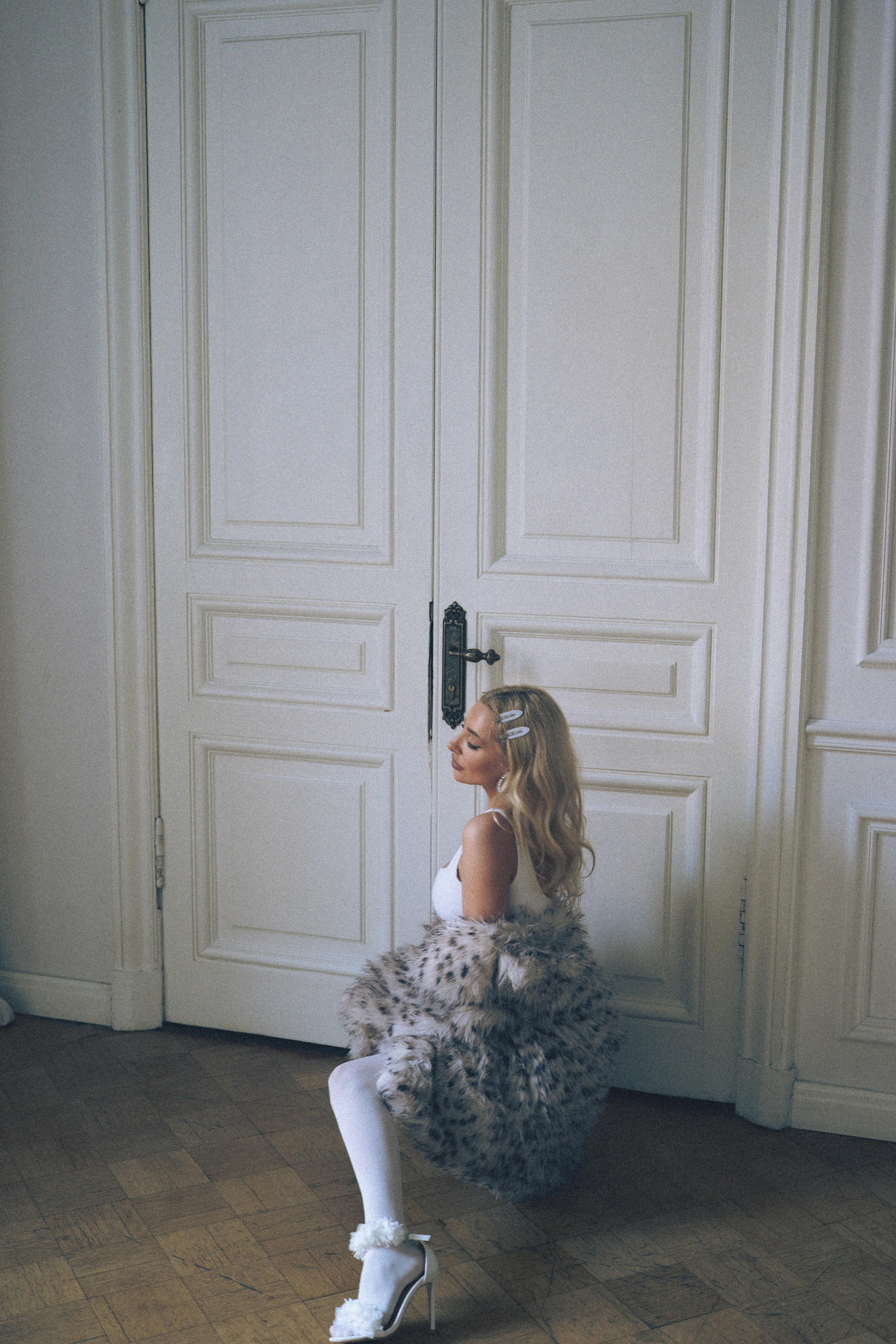 МИНИМАЛИЗМ В СТУДИИ НА ЧЕРНЫШЕВСКОЙ В СТУДИИ С БАЛКОНОМ. Профессиональный фотограф, Санкт-Петербург — Виктория Богомолова