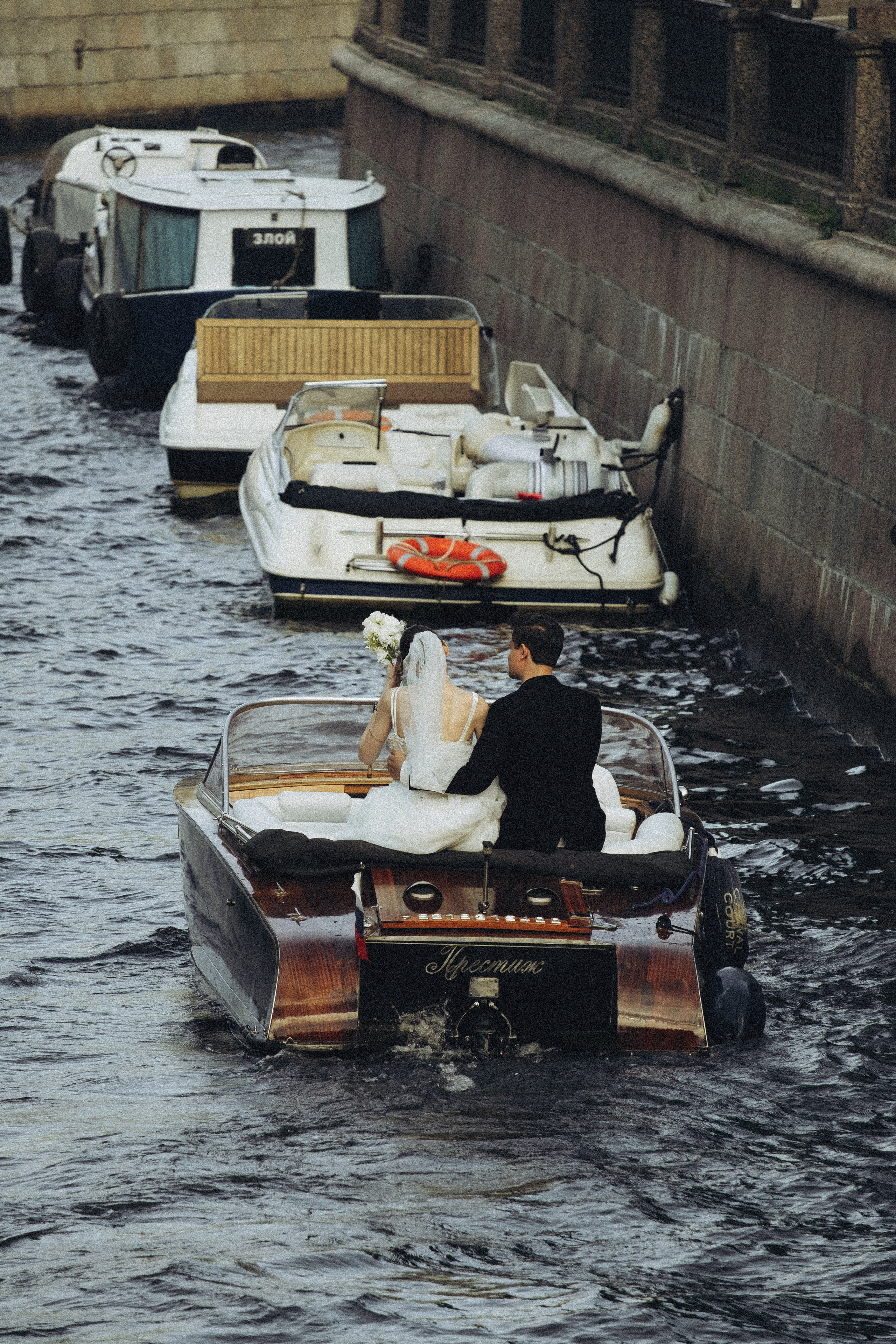 СВАБЕДНАЯ СЬЕМКА В СТУДИИ В ЦЕТРЕ САНТК-ПЕТЕРБУРГА. Профессиональный фотограф, Санкт-Петербург — Виктория Богомолова