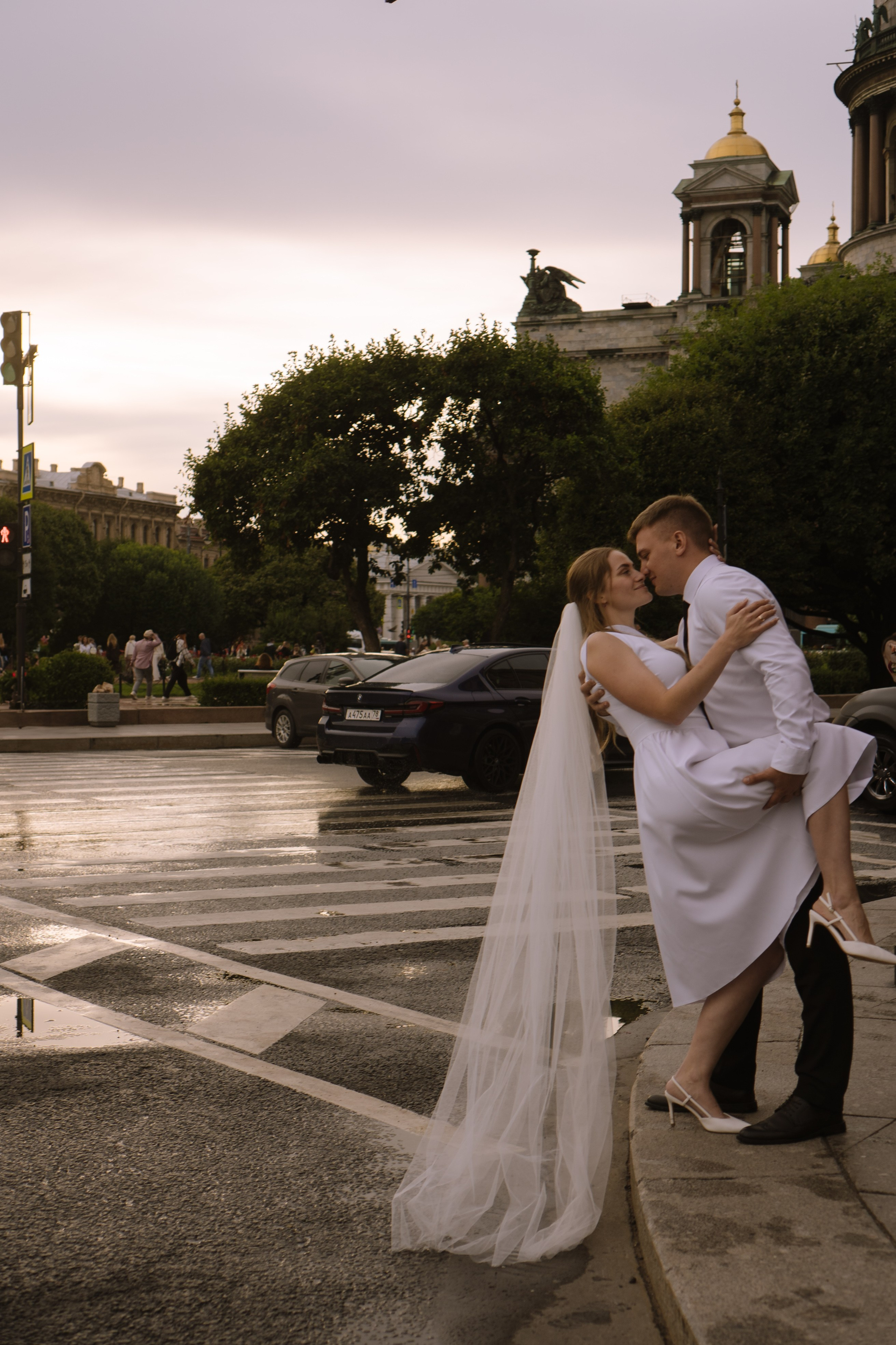 СВАДЕБНАЯ СЬЕМКА С ИСАКИЕВСКИМ СОБОРОМ, АСТОРИЯ И ЗАКОНОДАТЕЛЬНОЕ СОБРАНИЕ. Профессиональный фотограф, Санкт-Петербург — Виктория Богомолова