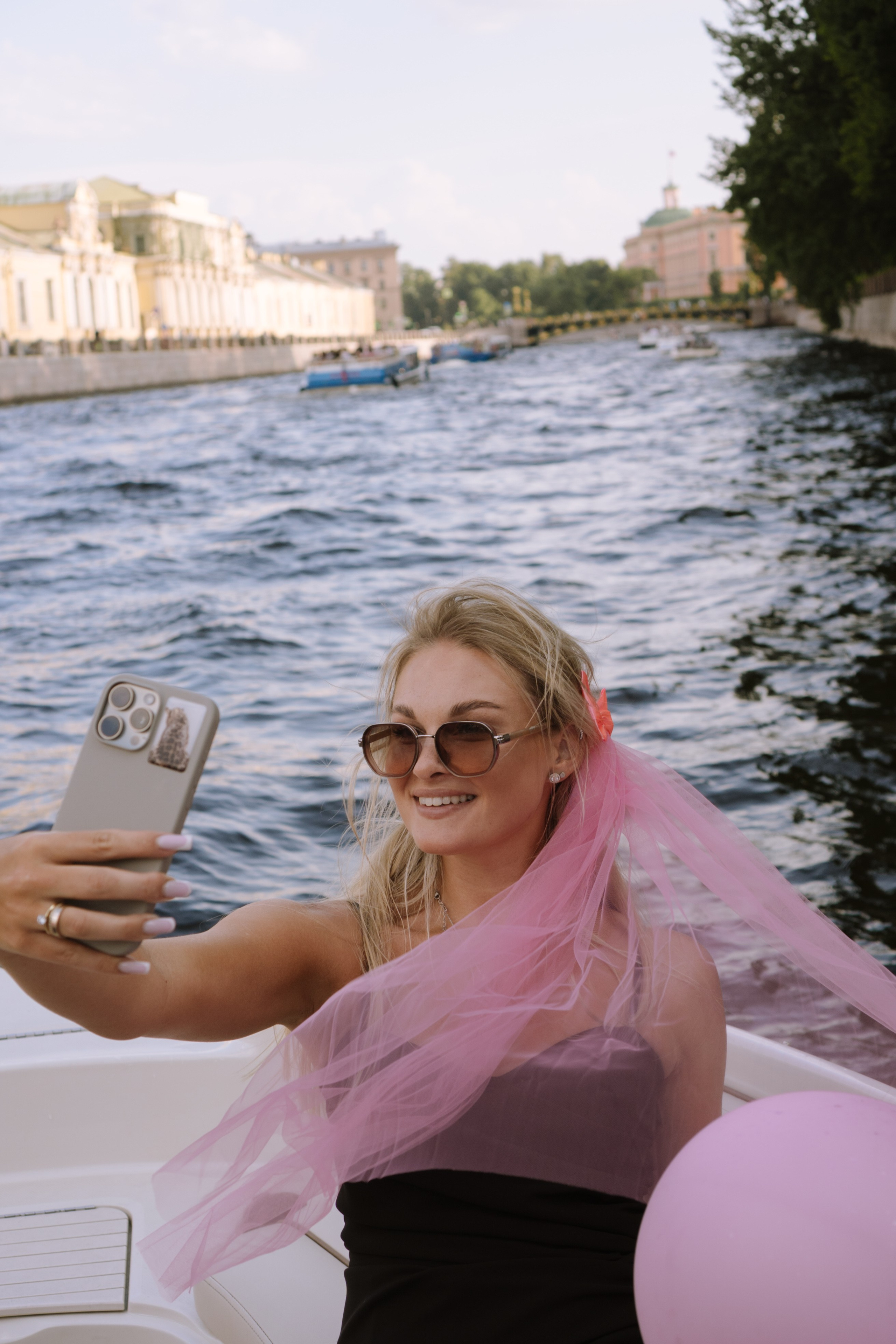 ДЕВИЧНИК НА КАТЕРЕ. Профессиональный фотограф, Санкт-Петербург — Виктория Богомолова