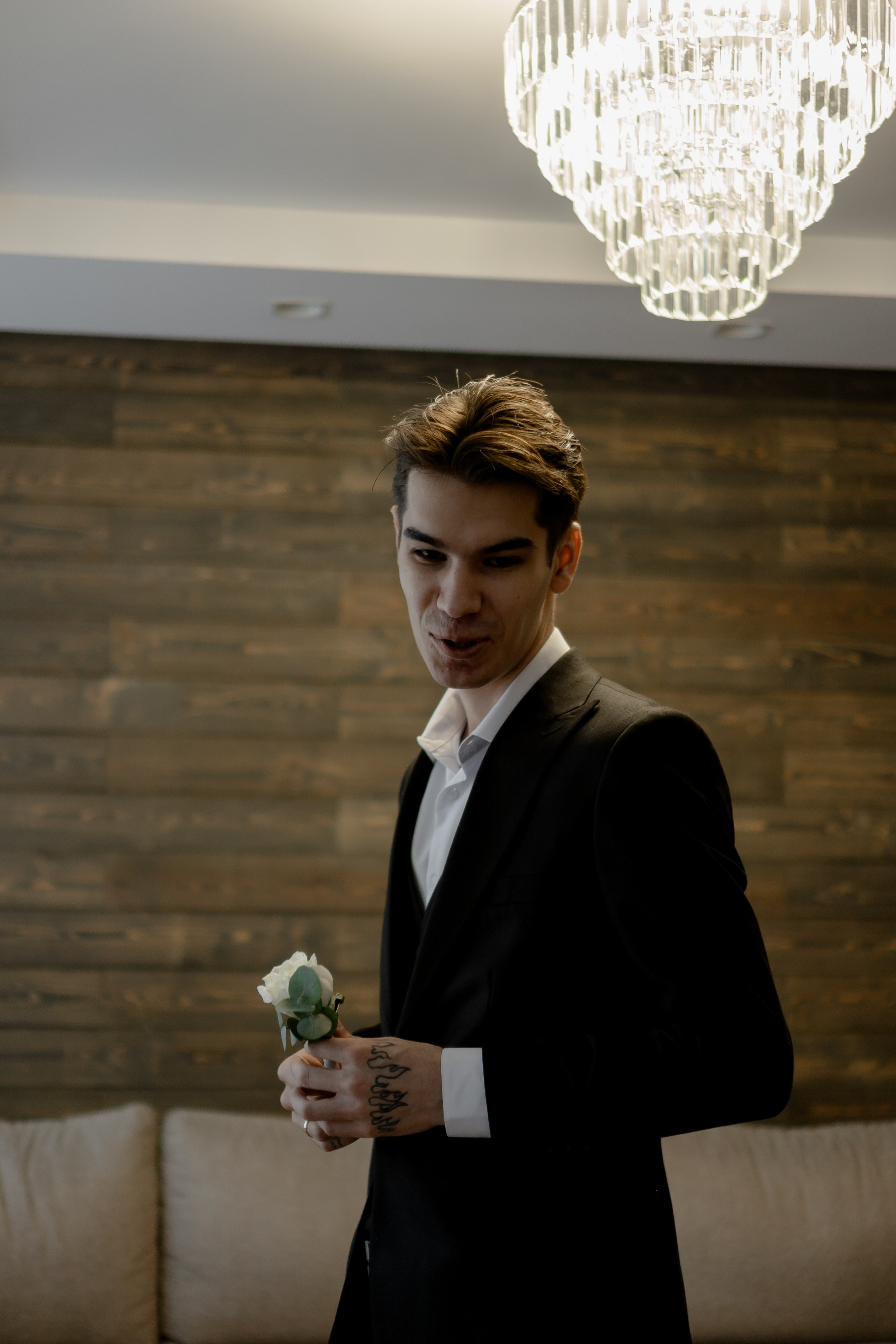 СВАДЕБНАЯ СЬЕМКА СБОРОВ В ОТЕЛЕ И ВЫЕЗД НА ЦЕРЕМОНИЮ (СНЯТО В СИБИРЕ В НИЖНЕВАРТОВСКЕ). Профессиональный фотограф, Санкт-Петербург — Виктория Богомолова