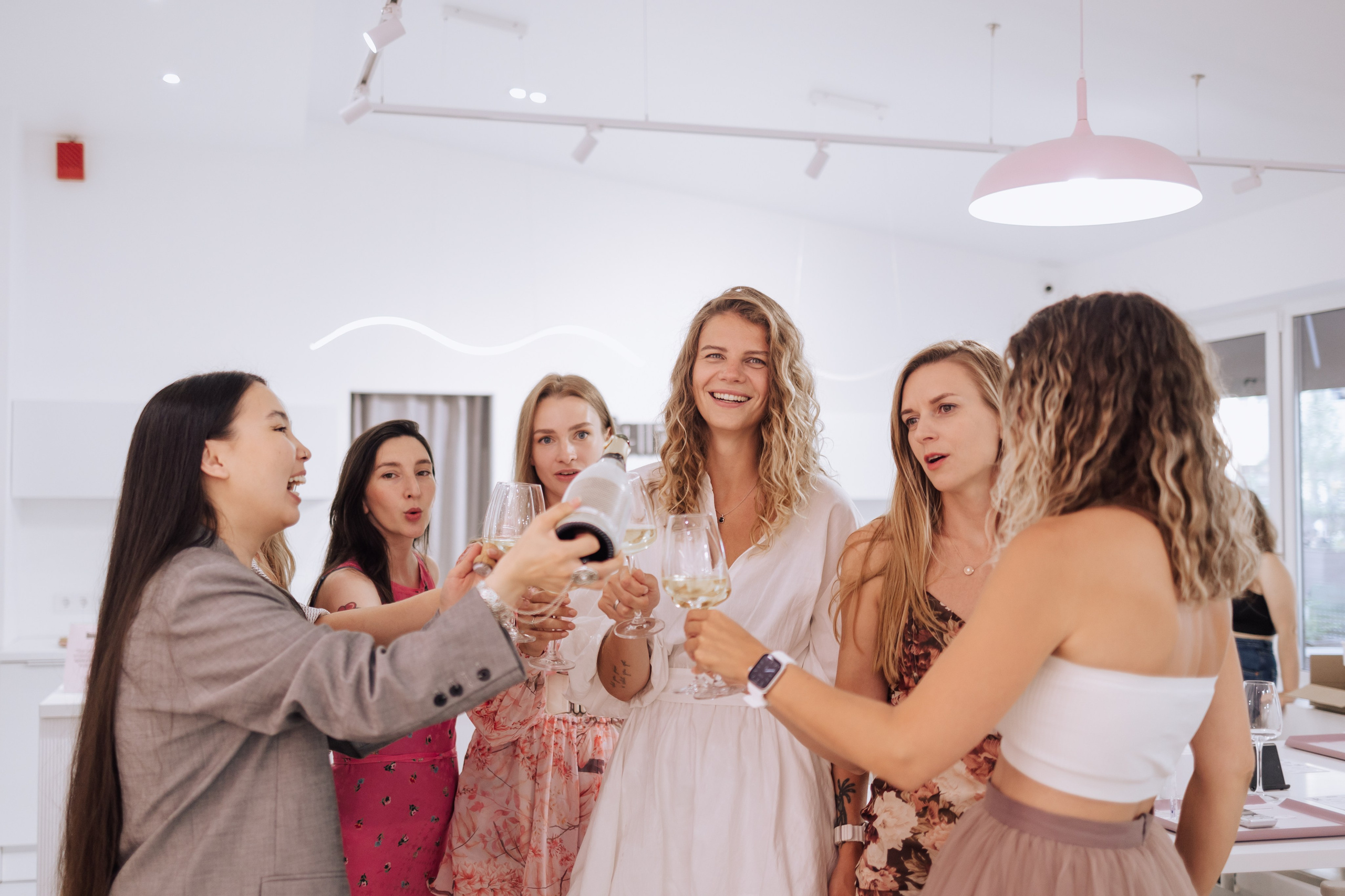 Rewax 18.07.24. Репортажный и портретный фотограф в Санктпетербурге. Видиосъемка мероприятий в Санкт-Петербурге