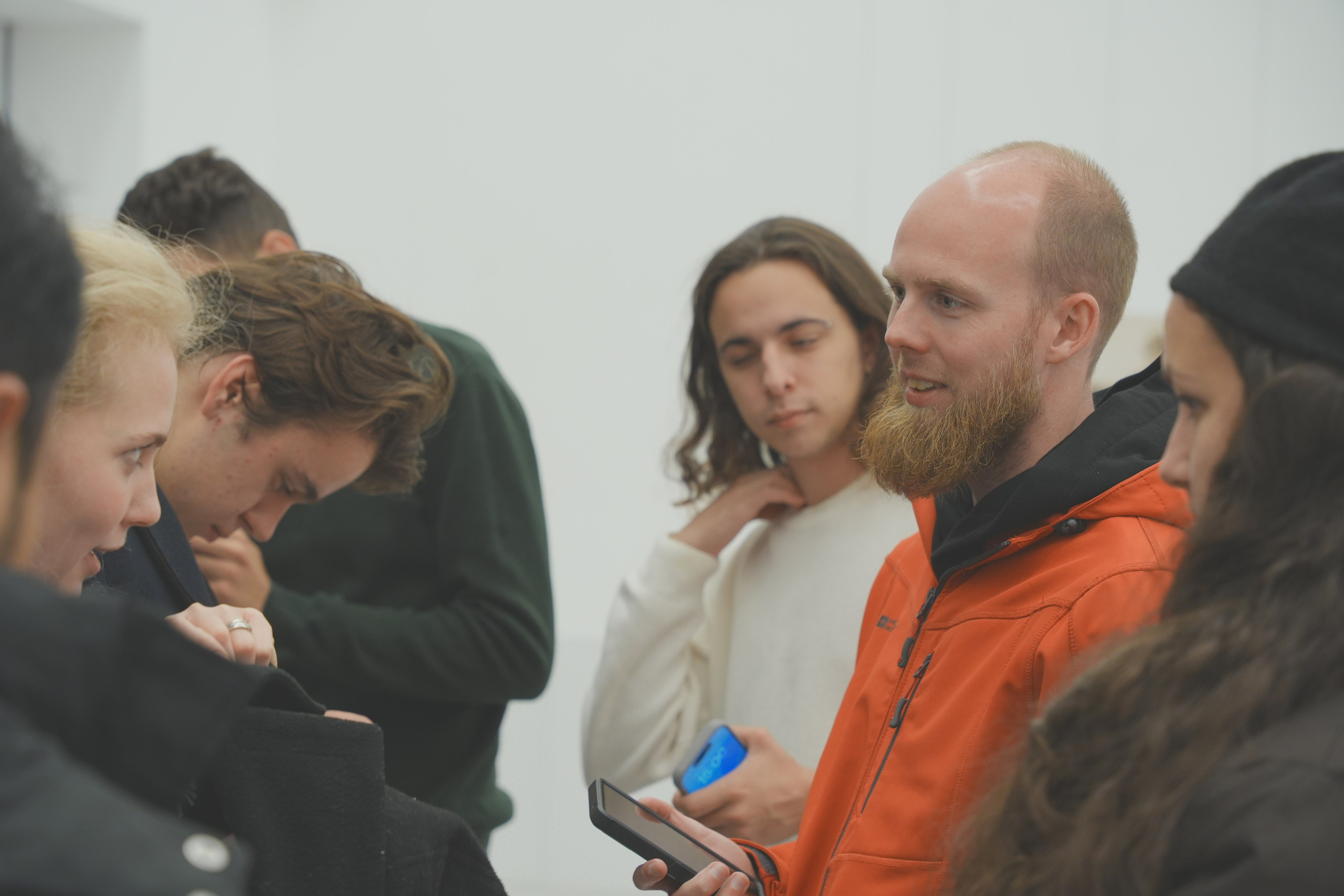 Экскурсия для туристов. Уголок фототворчества Никиты Усачева