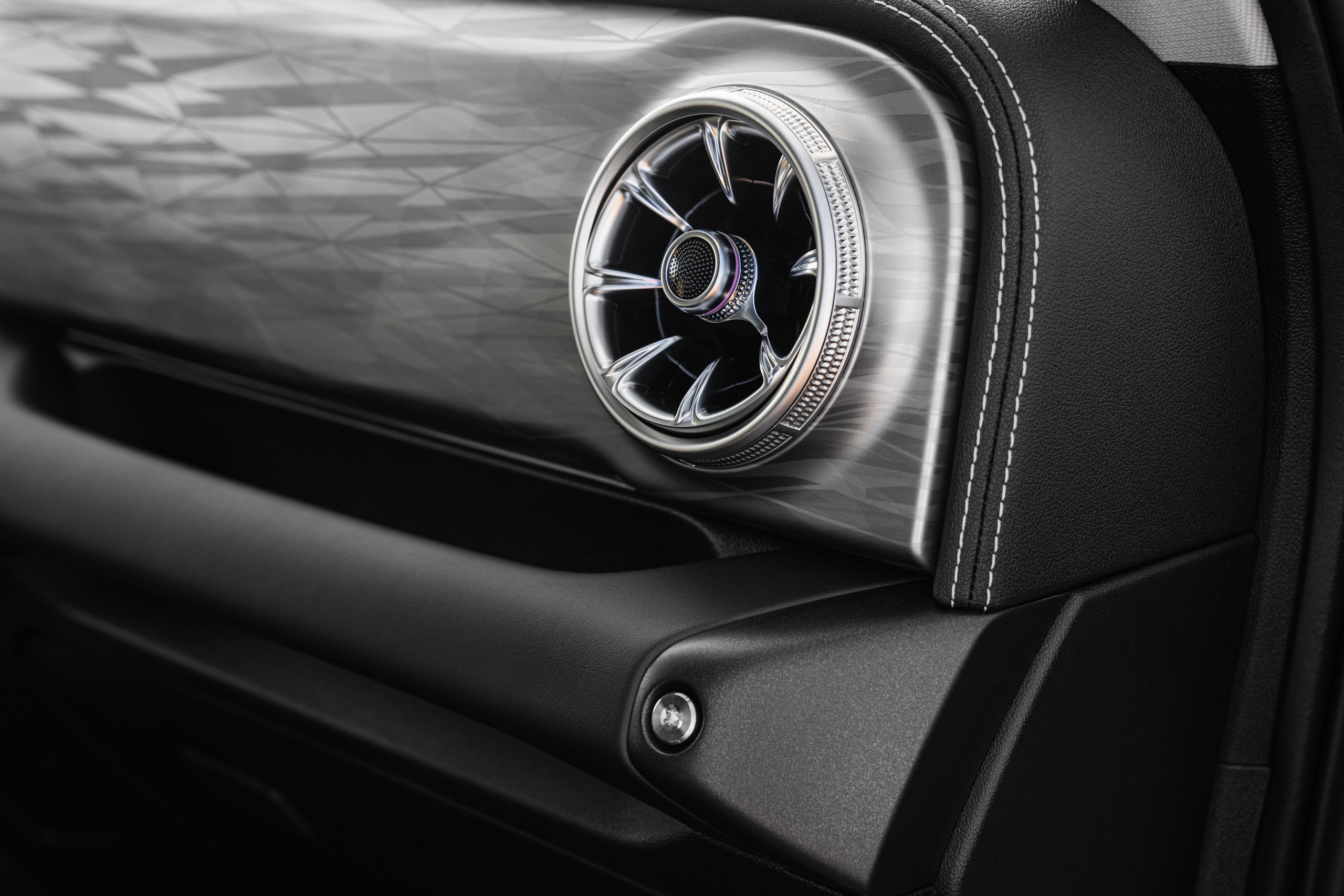 坦克300. Ivan Zaitsev (IZIART) — 通过照片和视频创建文化代码