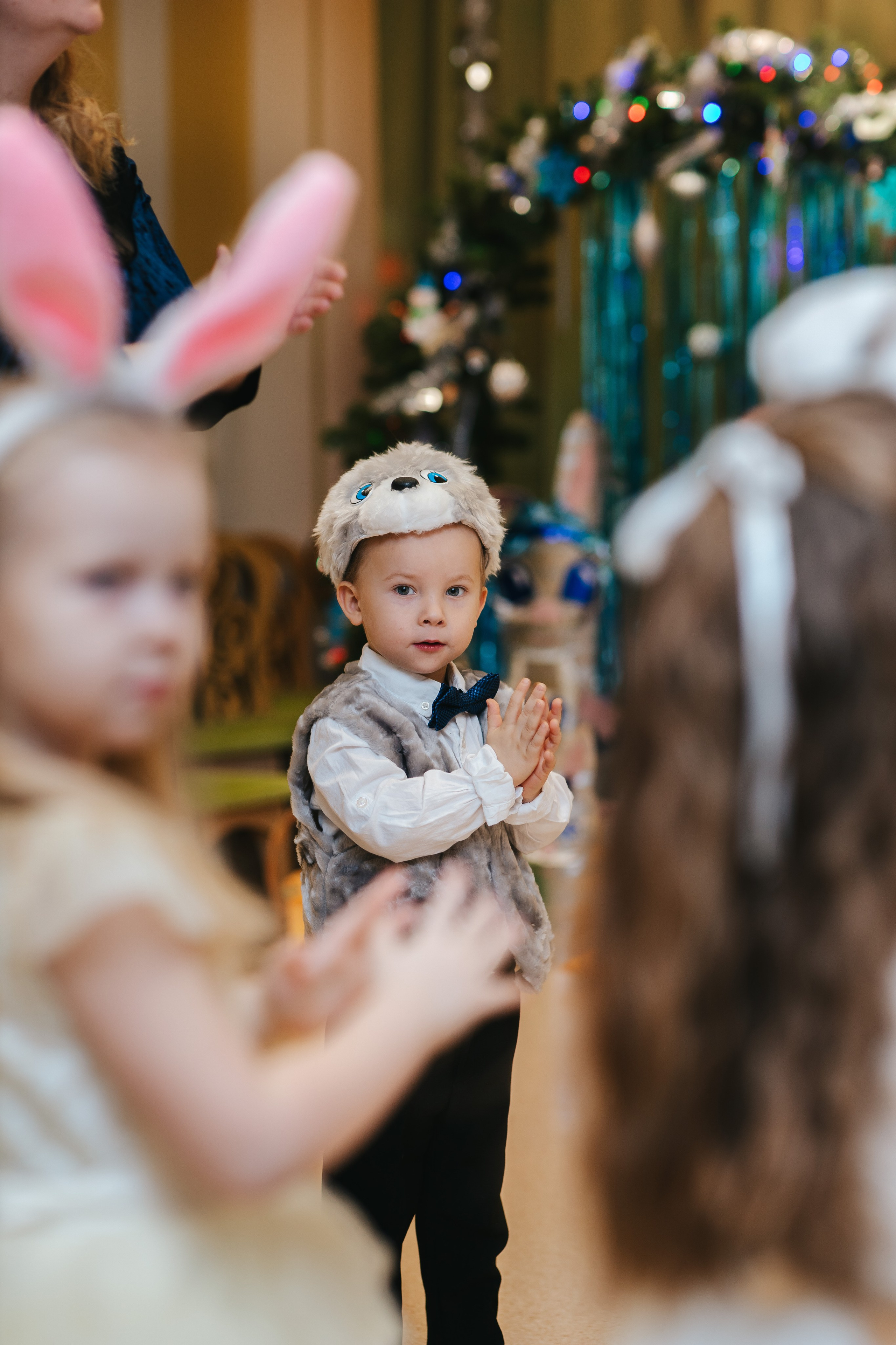 Новогодний утренник в младшей группе. Семейный lifestyle фотограф в Санкт-Петербурге Людмила Пахомова