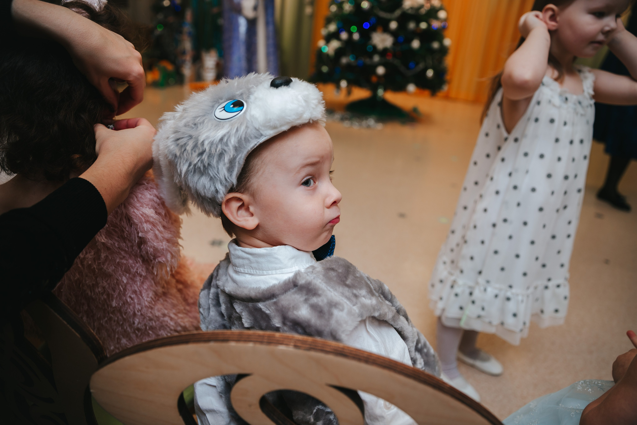 Новогодний утренник в младшей группе. Семейный lifestyle фотограф в Санкт-Петербурге Людмила Пахомова