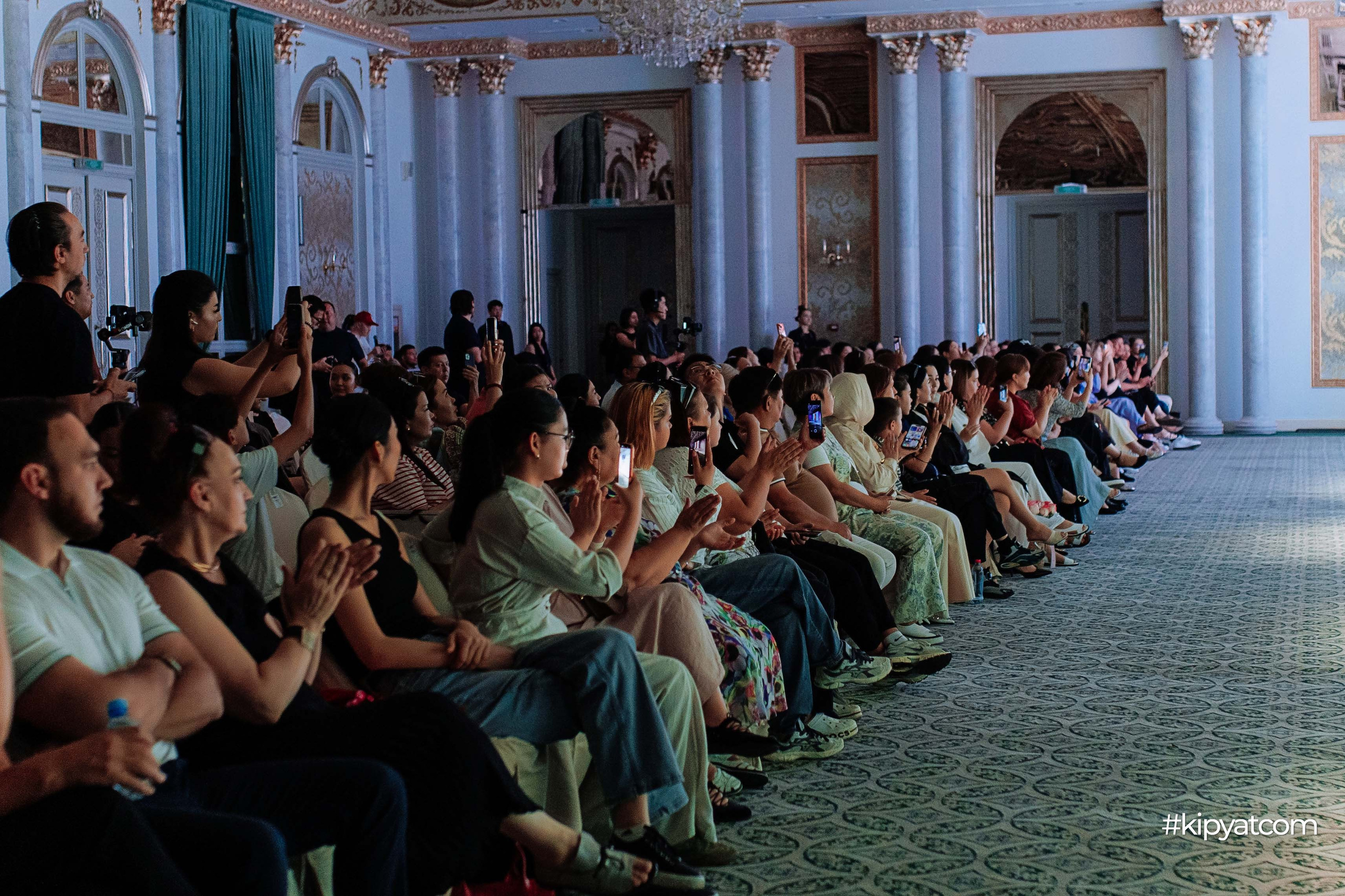 KAZAKHSTAN FASHION WEEK SHYMKENT «11 SEASON» KIDS. Кипятком Шымкент
