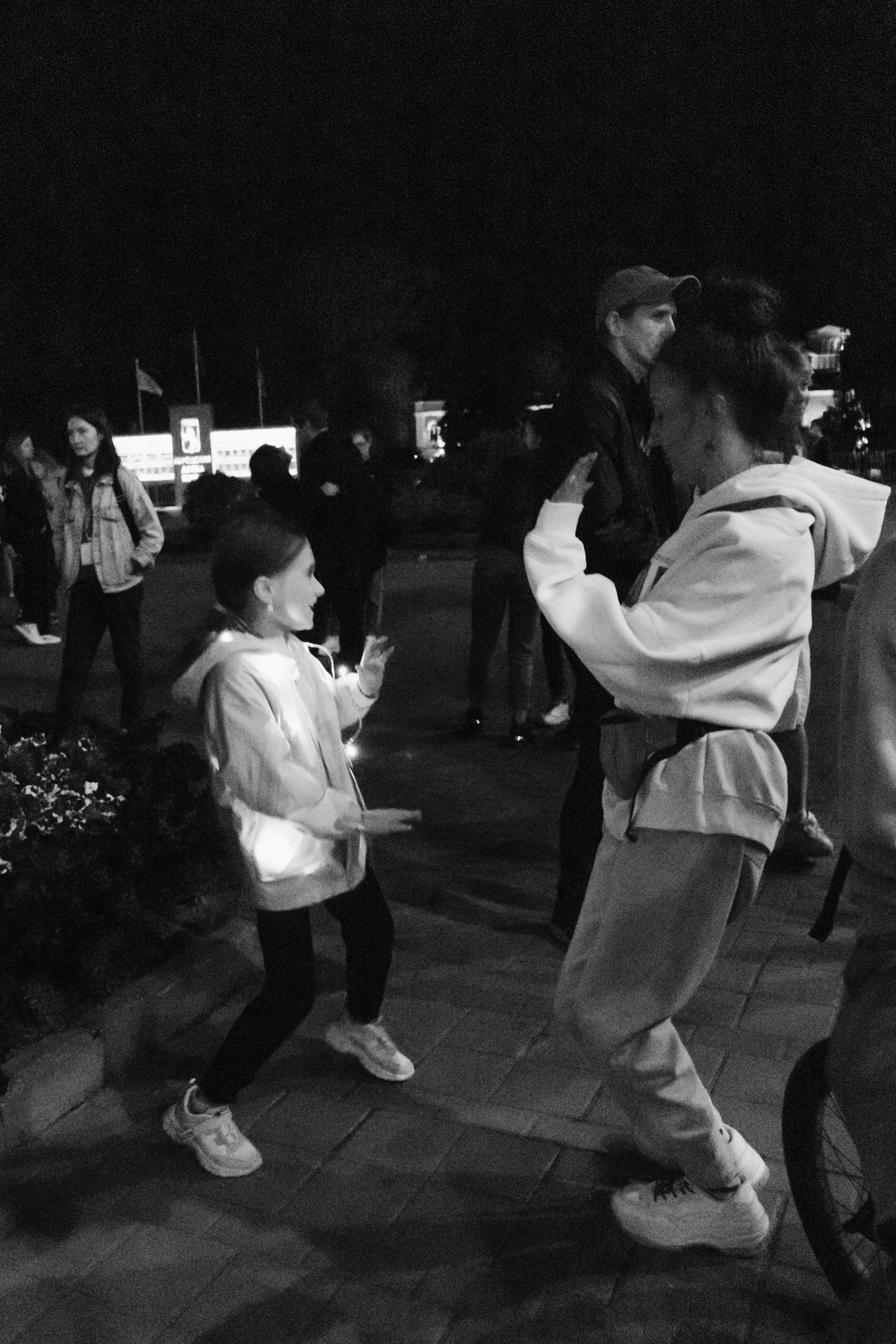 Концерт АИГЕЛ и Zventa Sventana. Евгений Бреча. Коммерческий и бэкстейдж фотограф в Москве