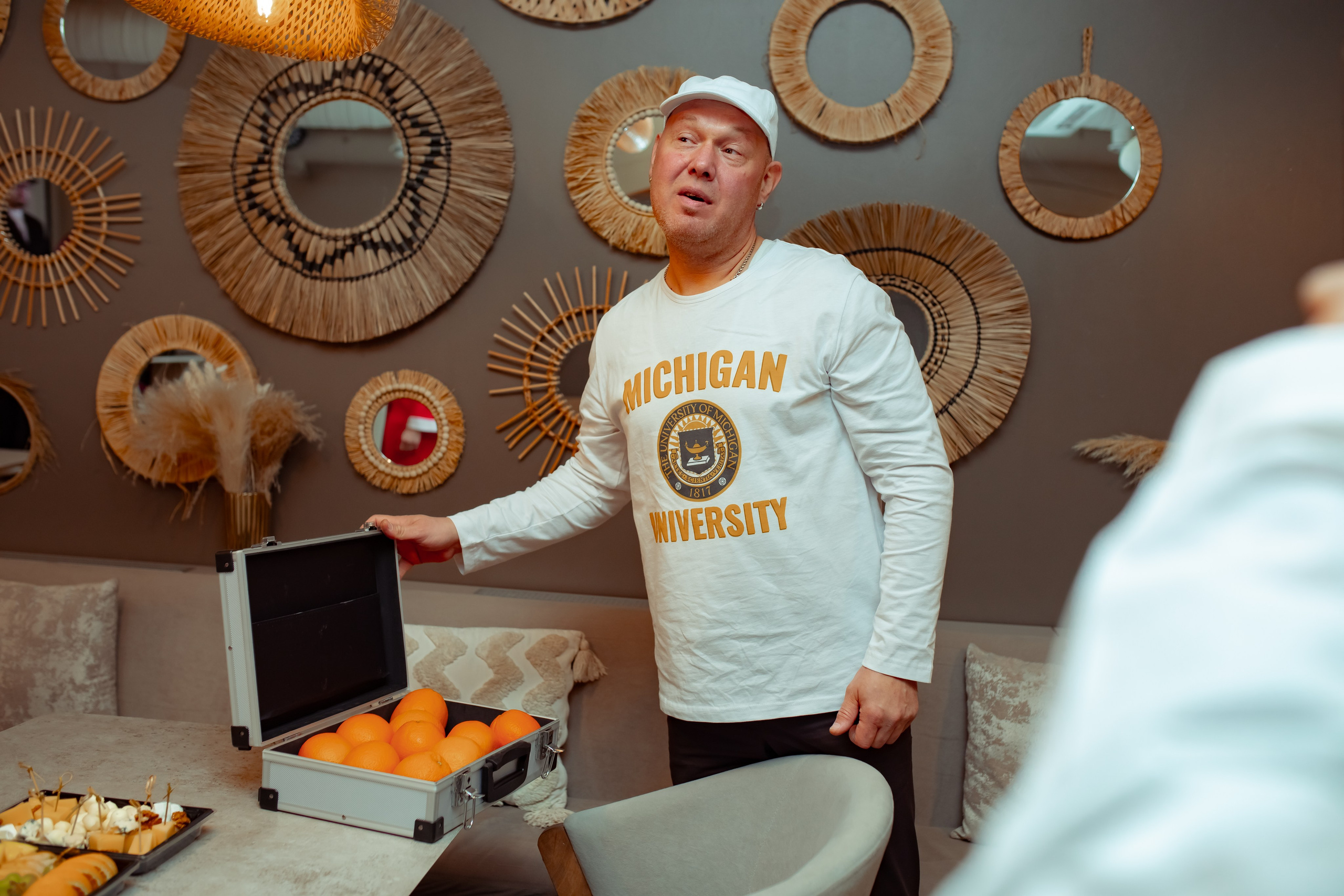 Юбилей Анны в стиле Гайдая. Семейный и детский фотограф в Москве Дорогова Екатерина