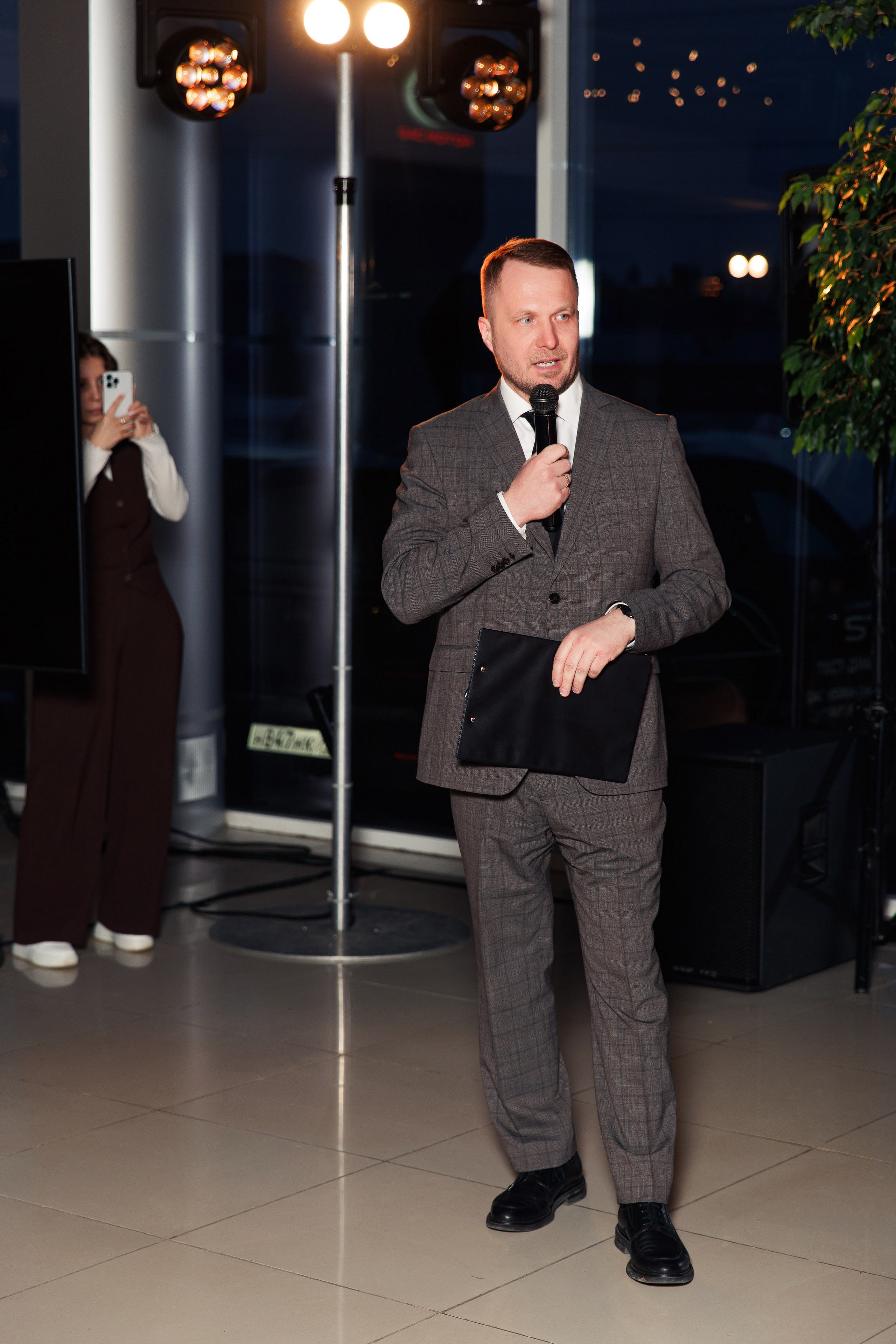 Презентация новой Toyota RAV4. Репортажный и свадебный фотограф в Уфе Павел Кожевников