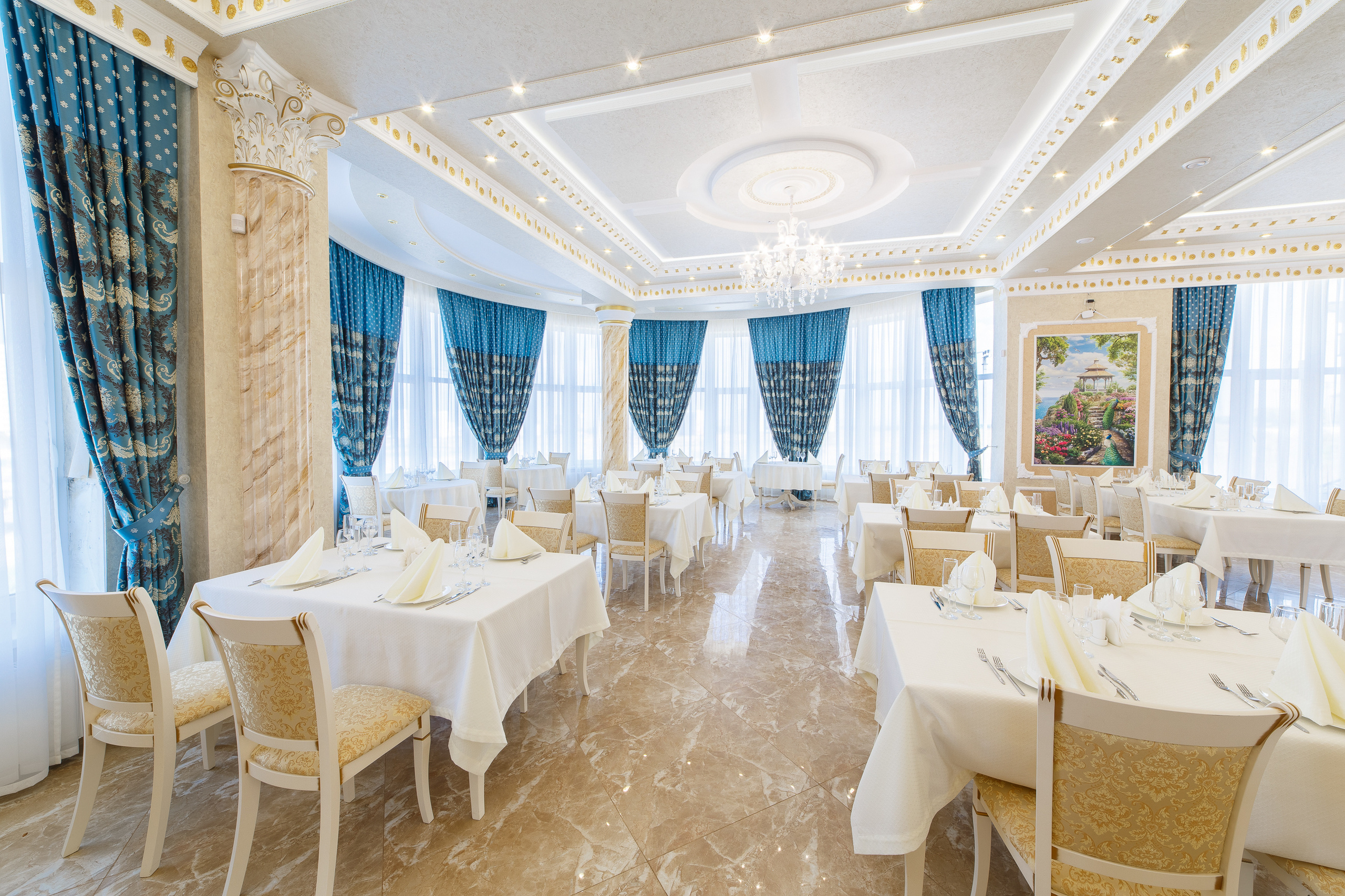 Renatphoto-Топовый фотограф по интерьерной фотосъёмке в г. Анапа. Профессиональная фотосъёмка интерьеров, предметная фотосессия еды для меню г. Анапа