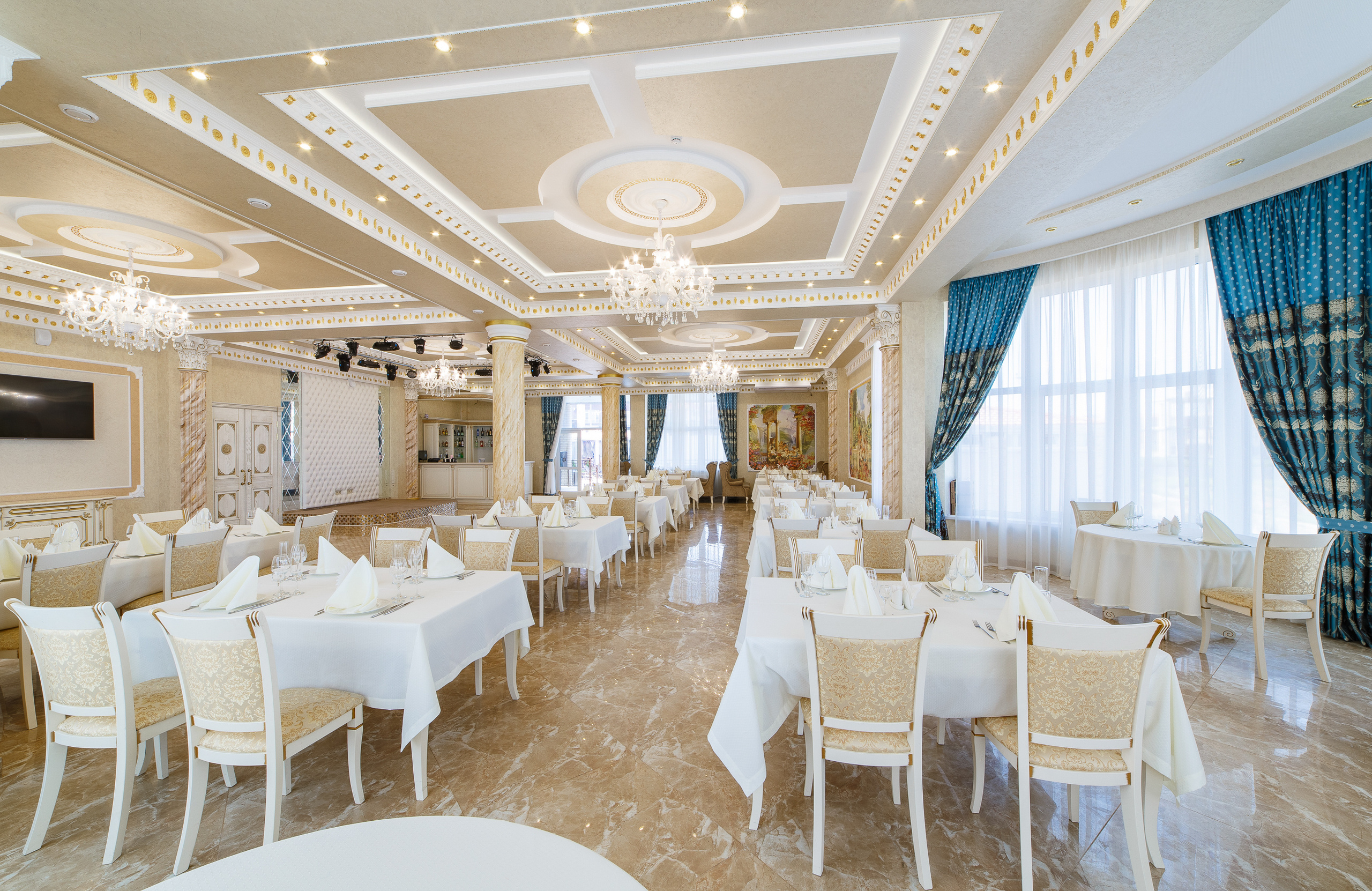 Renatphoto-Топовый фотограф по интерьерной фотосъёмке в г. Анапа. Профессиональная фотосъёмка интерьеров, предметная фотосессия еды для меню г. Анапа