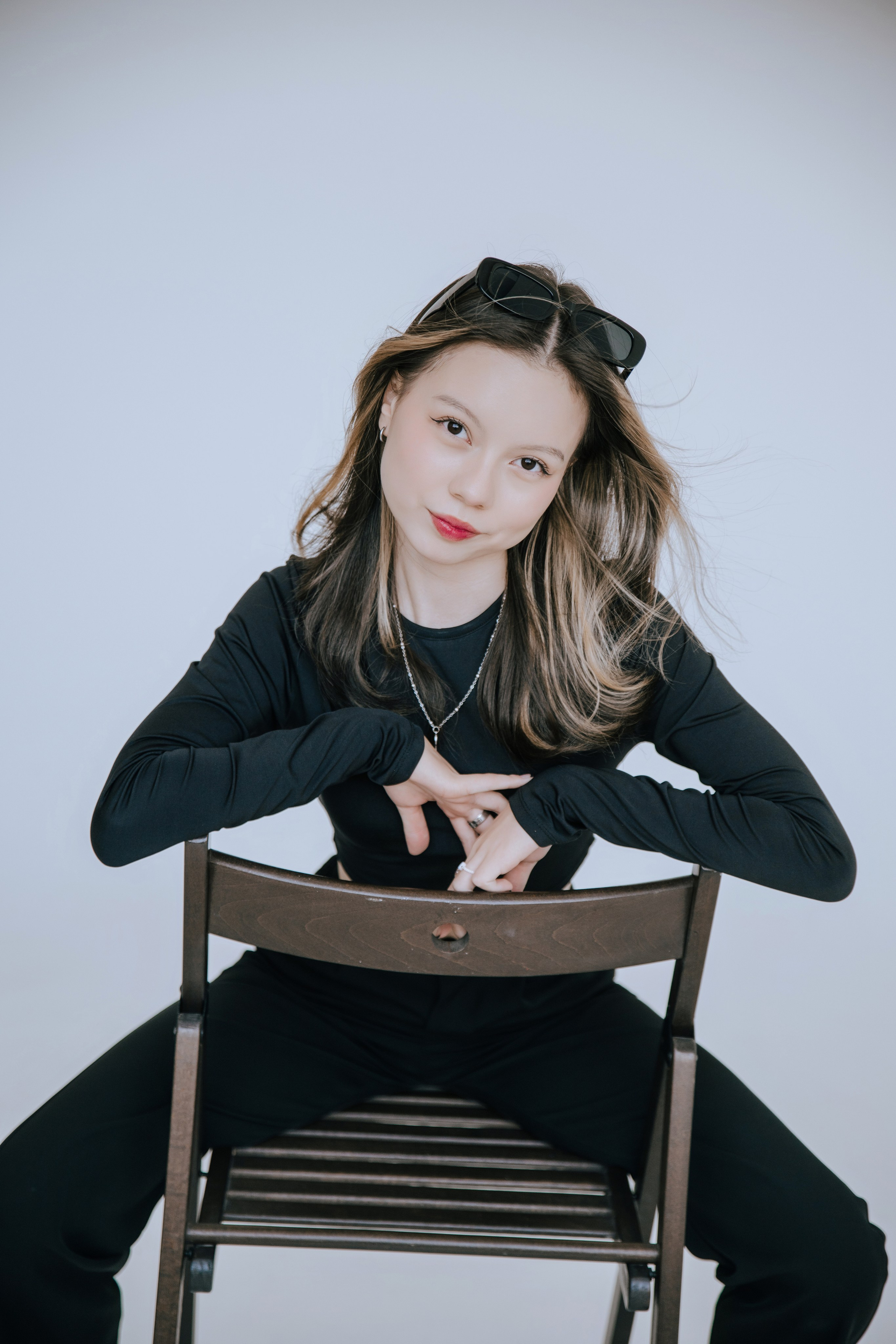 Гимназия им. Сайбеля — Выпуск 2024, 9 класс. Фотограф Ярмишко Дарья. Выпускные фотокниги