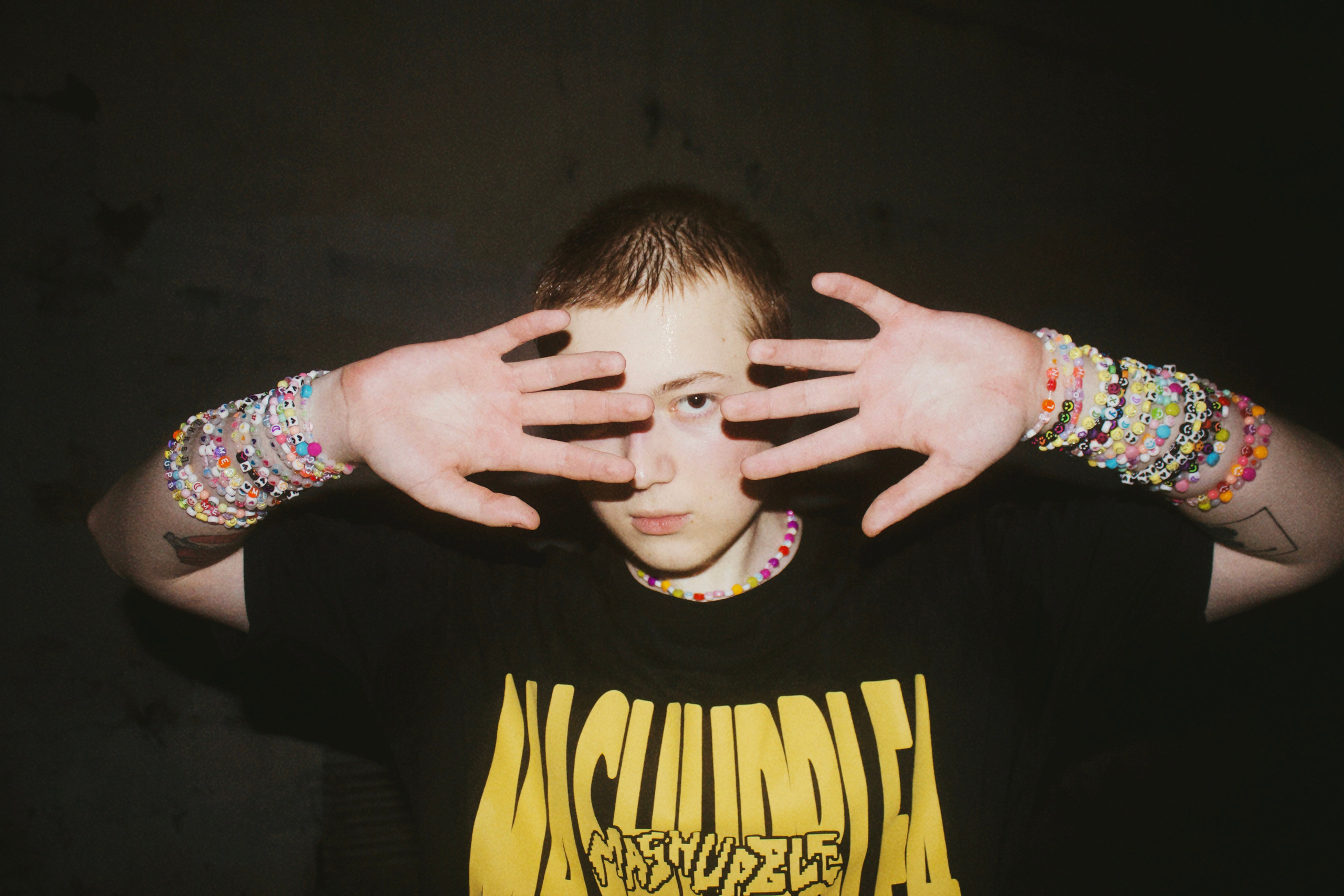 Съемка мерча MASHUPBLE. Концертный и портретный фотограф в Москве Соня Спросонья