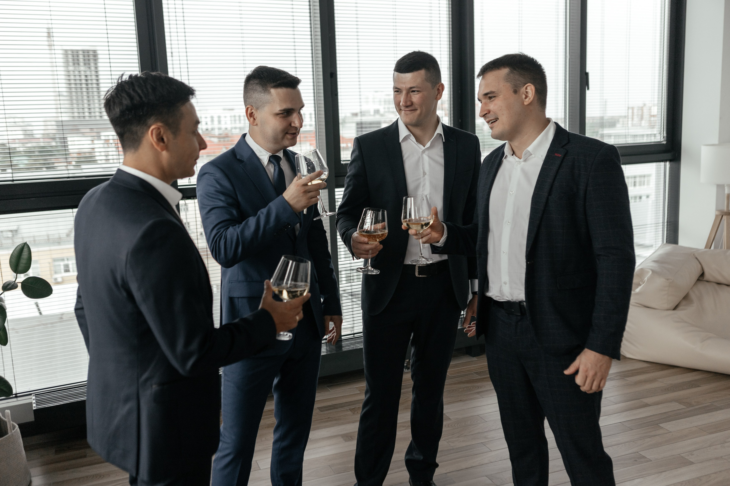 Свадебный фотограф Уфа — Руслан ГабдлисламовЖивые эмоции, красивые кадры, воспоминания на всю жизнь.Работаю по всей Республике Башкортоста. Свадебный фотограф Уфа Руслан Габдлисламов