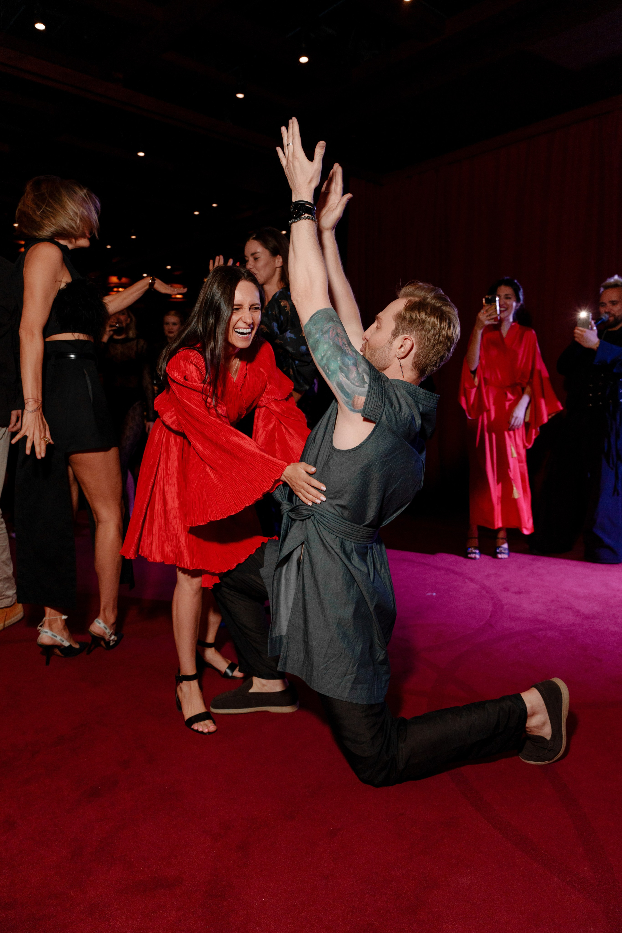 Репортажный фотограф на день рождения в ресторане KAI. Репортажный фотограф Москва Сергей Дружинин