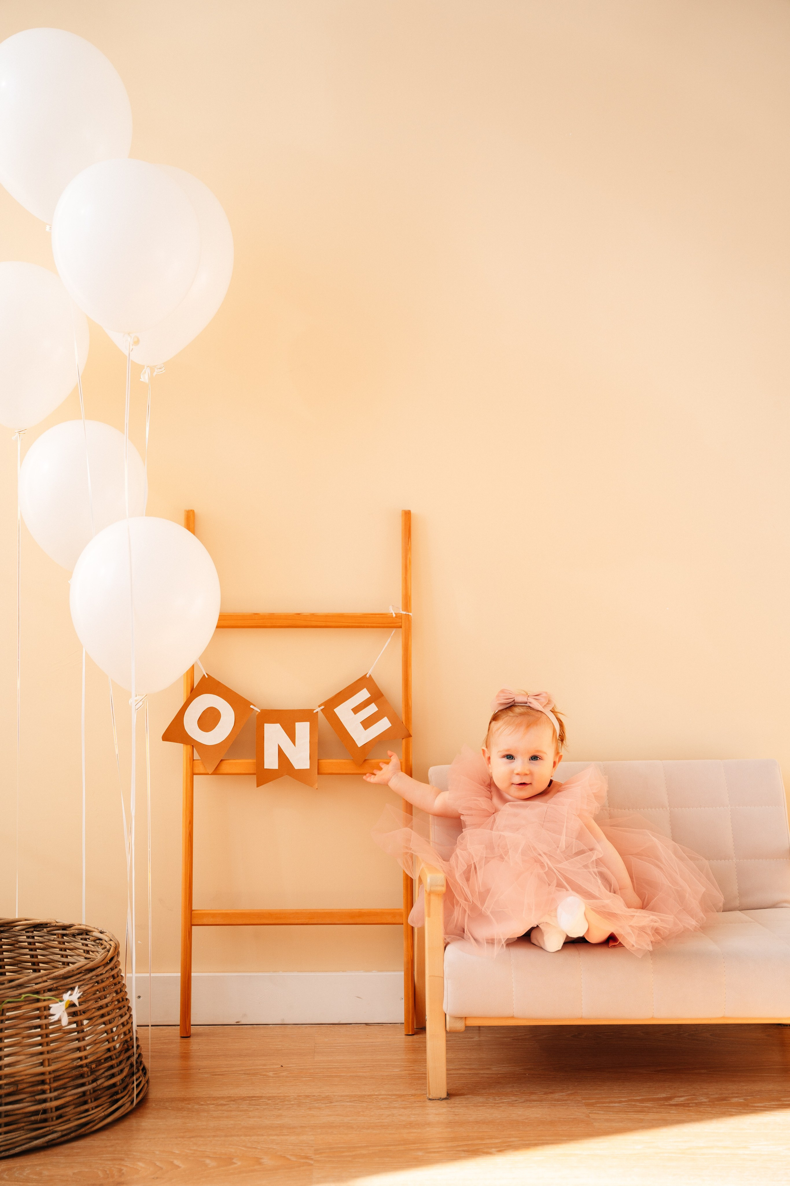 Есении 1 год. Главная