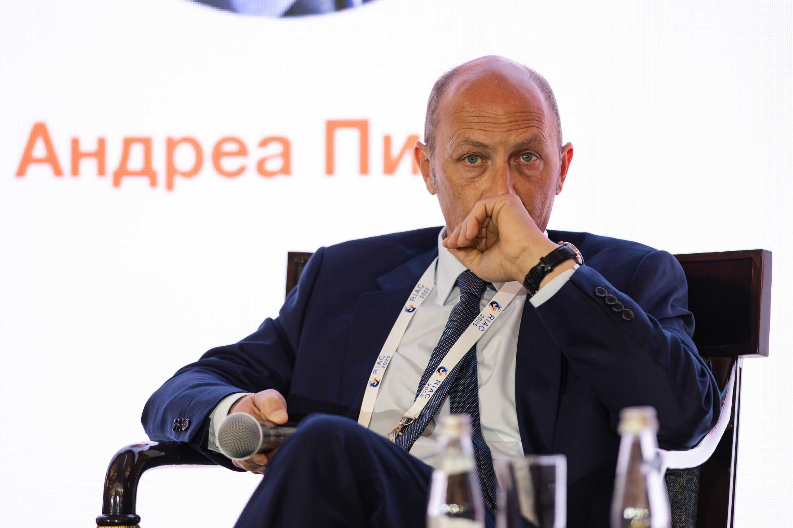 RIAC 2025. Свадебный репортажный фотограф в Москве