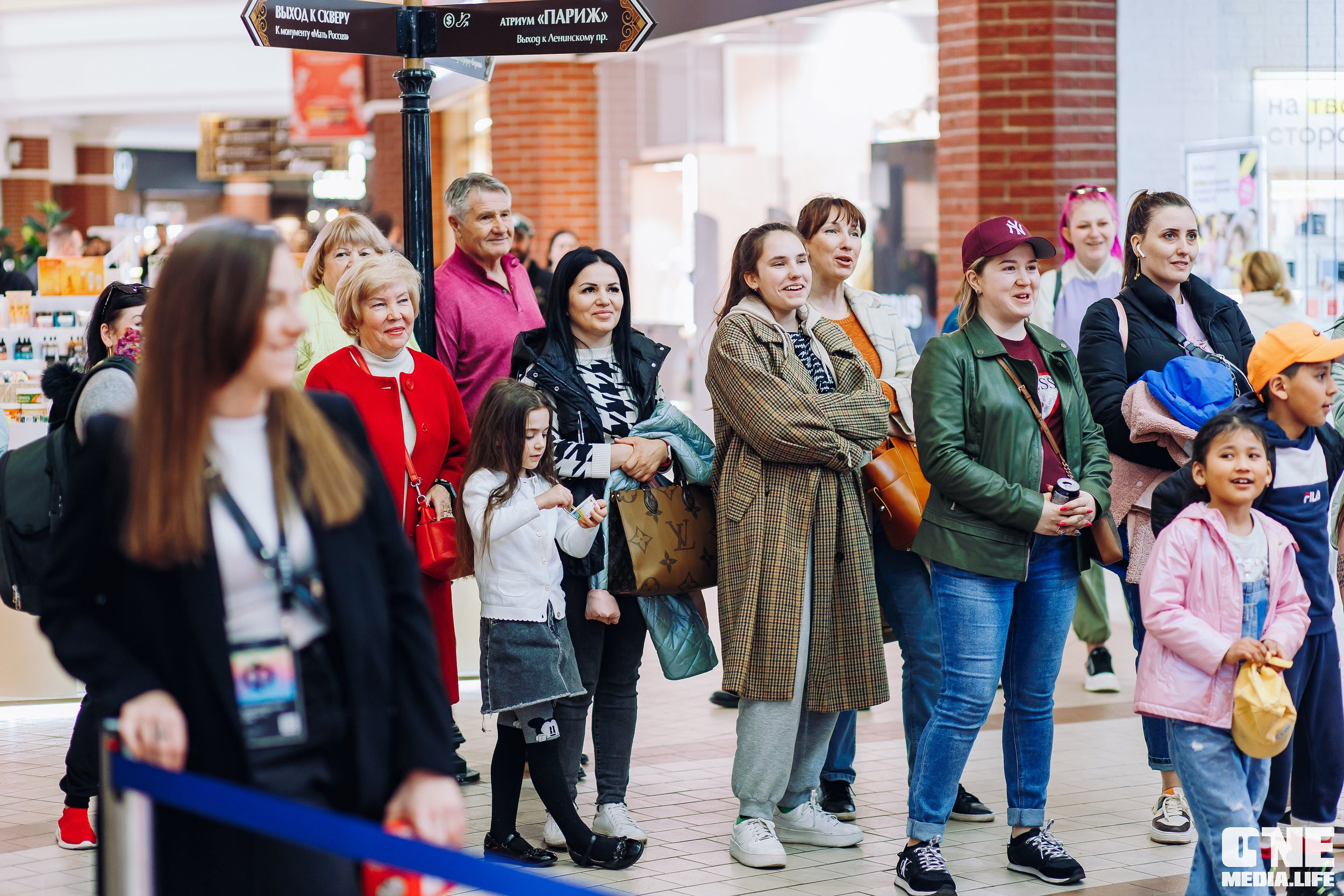 Фоторепортаж из ТРЦ Европа. One Media Life: фоторепортажи, фотоотчеты с мероприятий и заведений