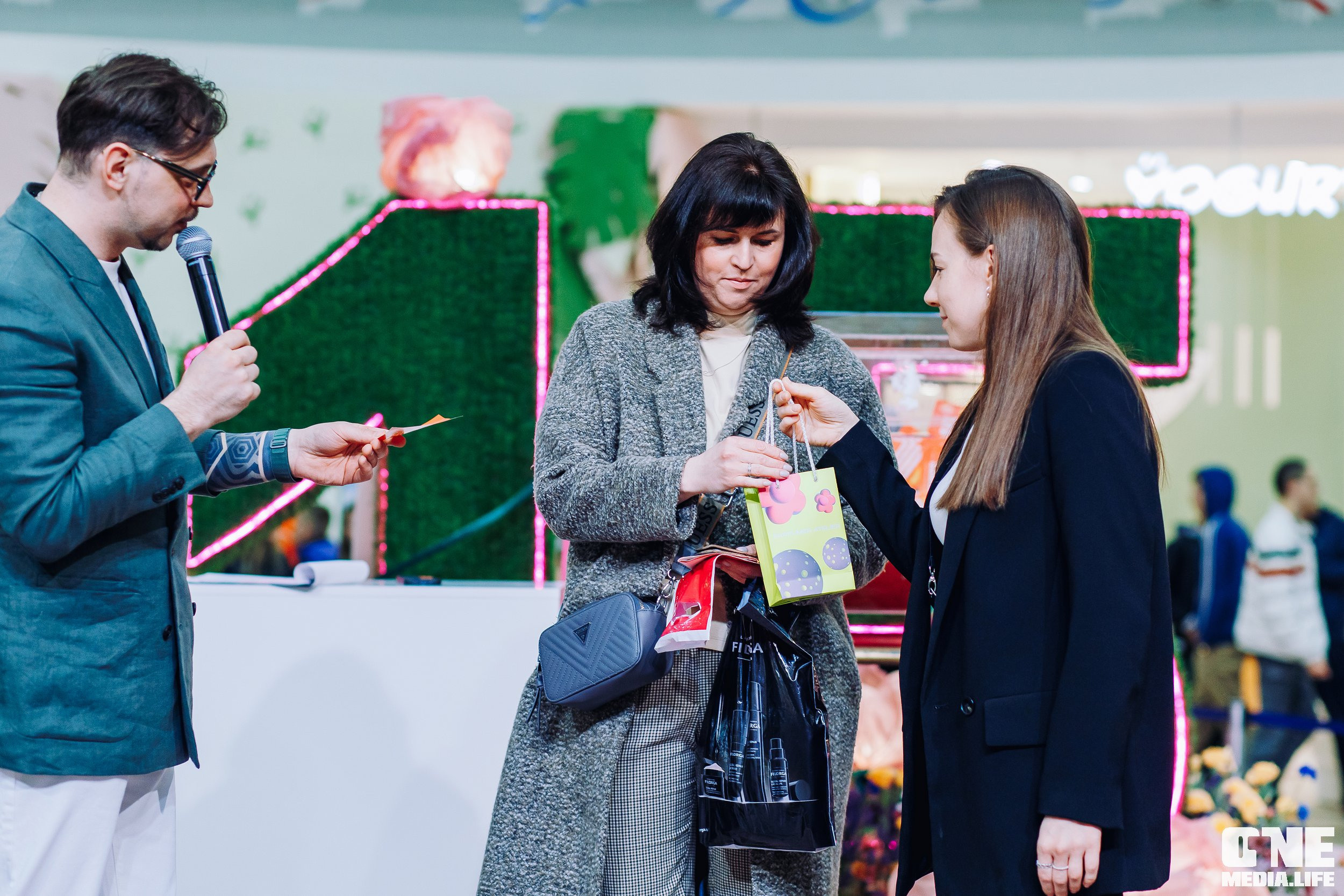 Фоторепортаж из ТРЦ Европа. One Media Life: фоторепортажи, фотоотчеты с мероприятий и заведений