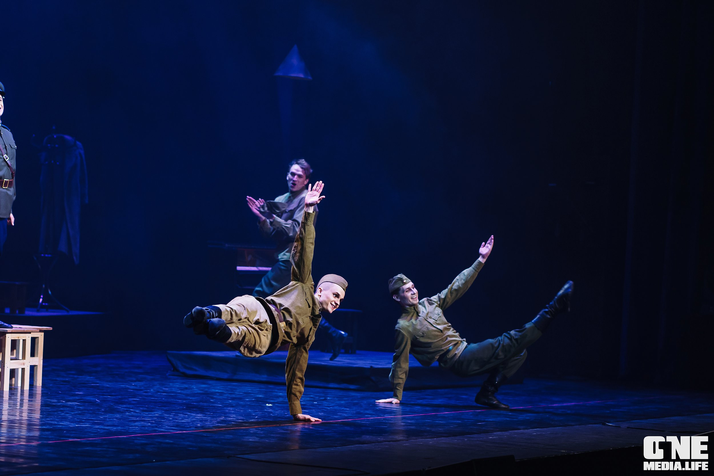 Праздничный концерт «День великой Победы» в Янтарь Холле. One Media Life: фоторепортажи, фотоотчеты с мероприятий и заведений