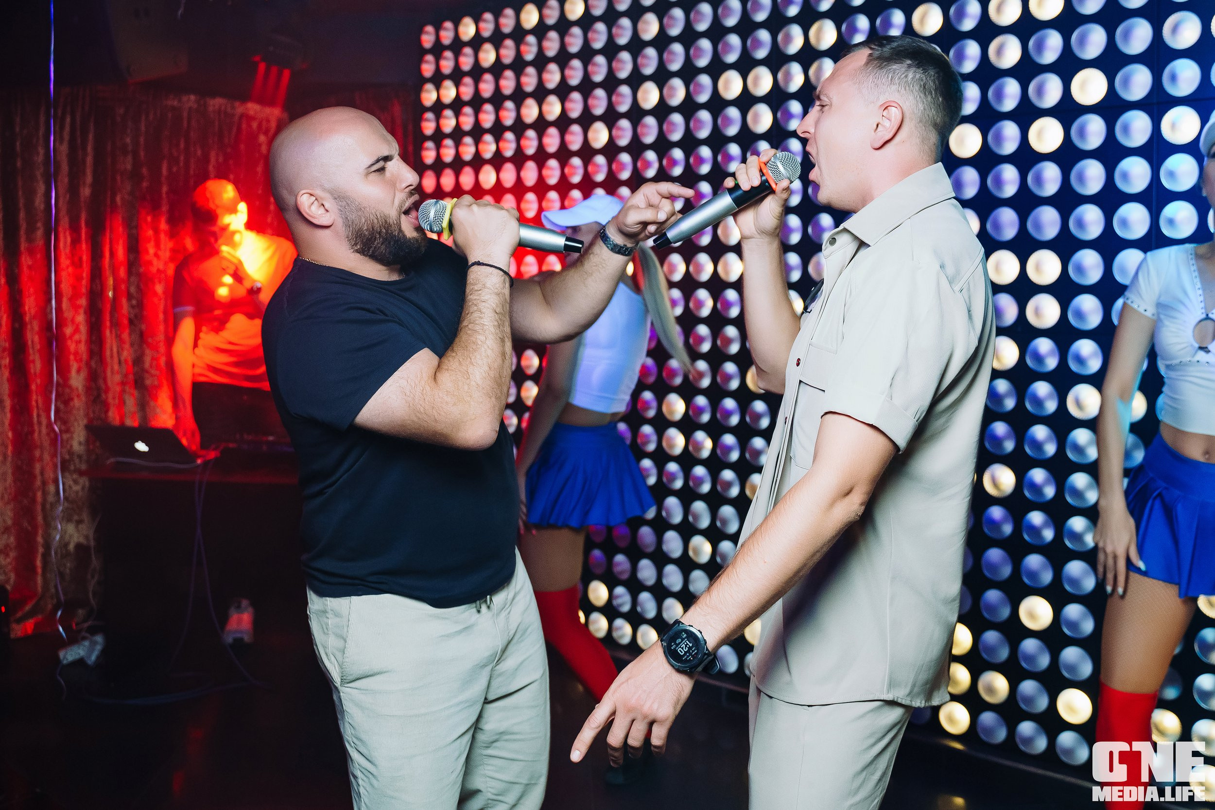 Фотоотчет из караоке-клуба Эйфория. One Media Life: фоторепортажи, фотоотчеты с мероприятий и заведений
